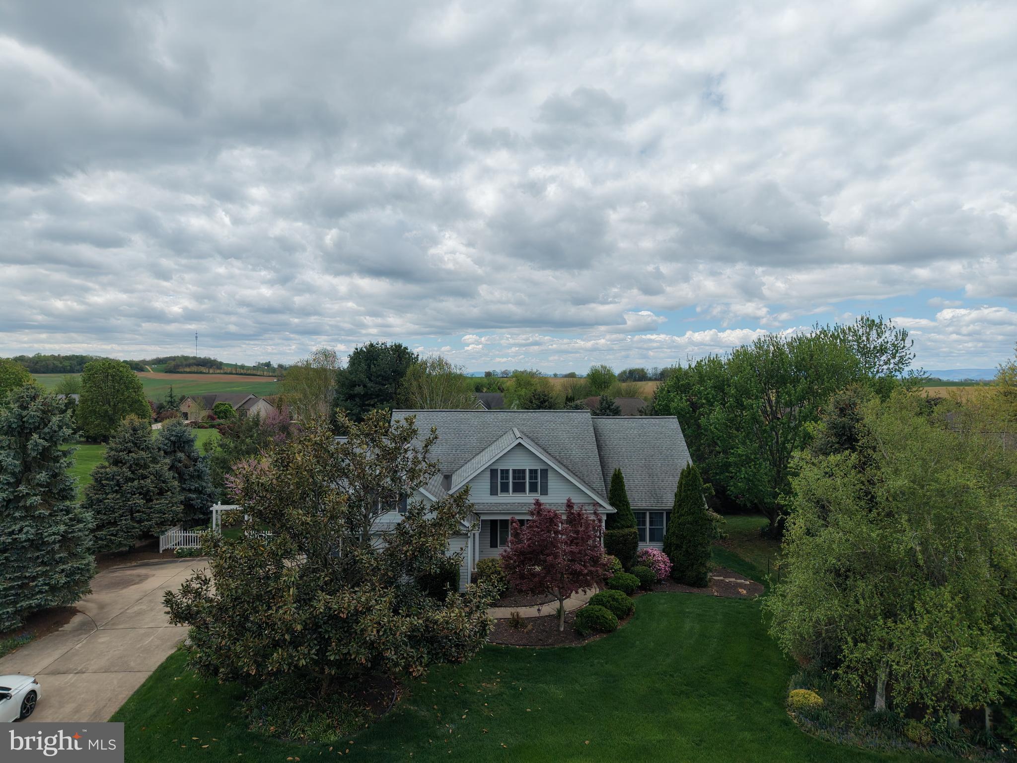 PENN NATIONAL ESTATES - Residential