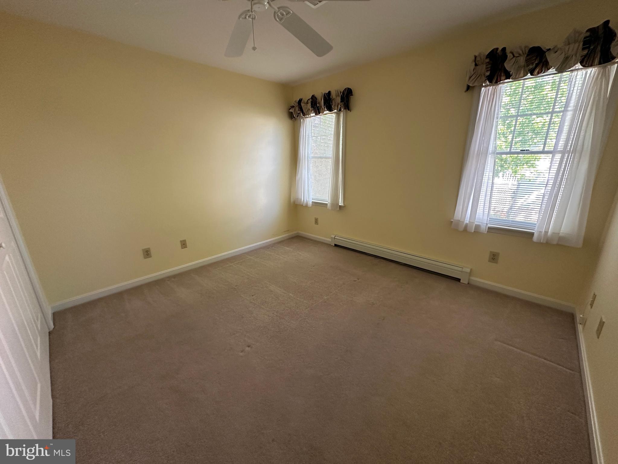 PENN NATIONAL ESTATES - Residential