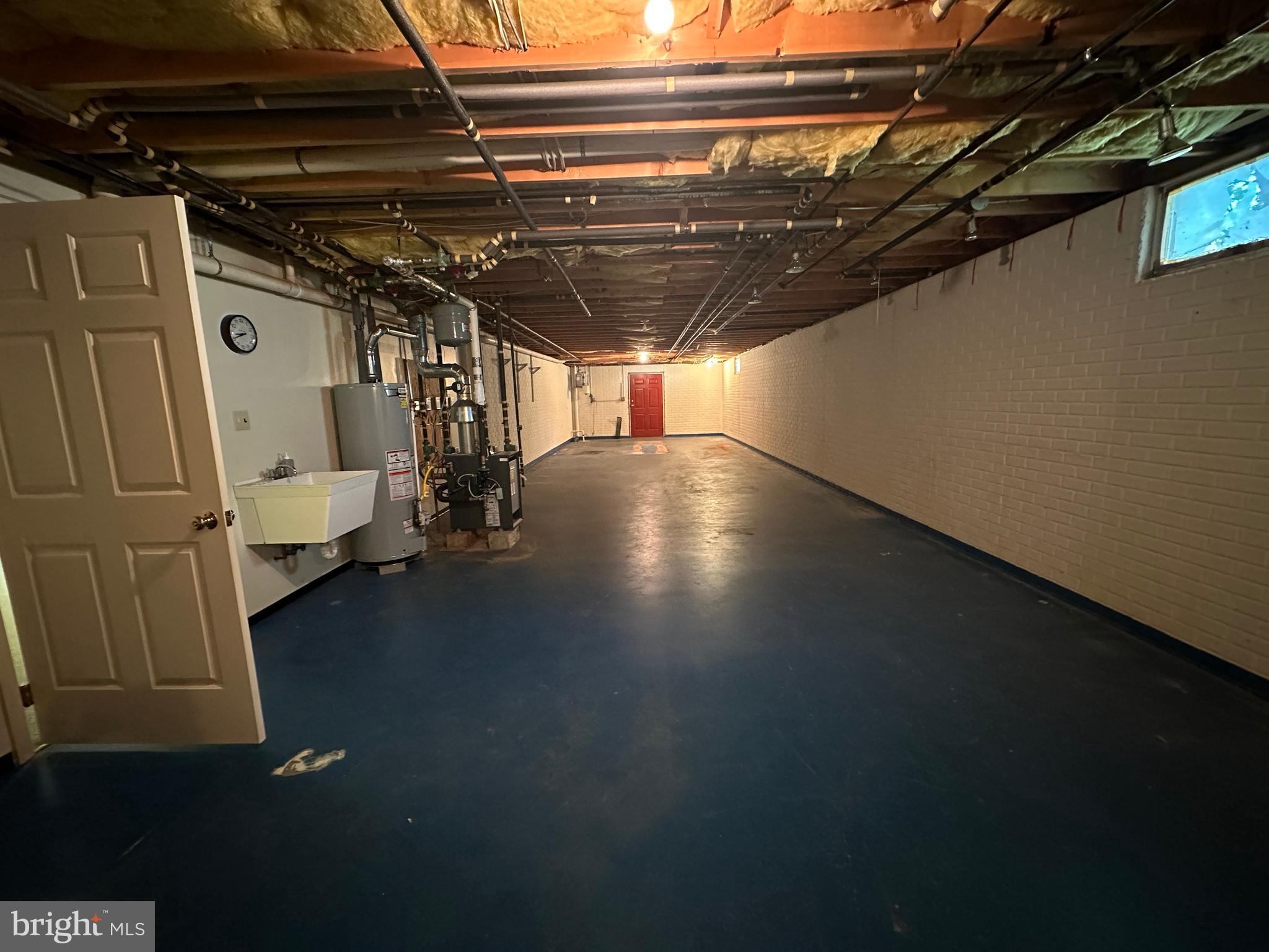 PENN NATIONAL ESTATES - Residential