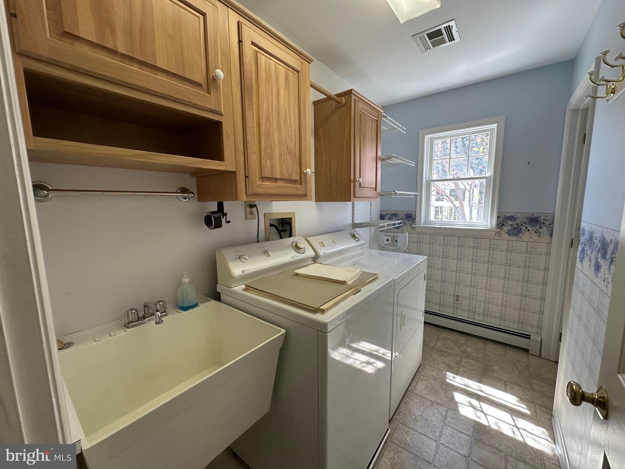 PENN NATIONAL ESTATES - Residential