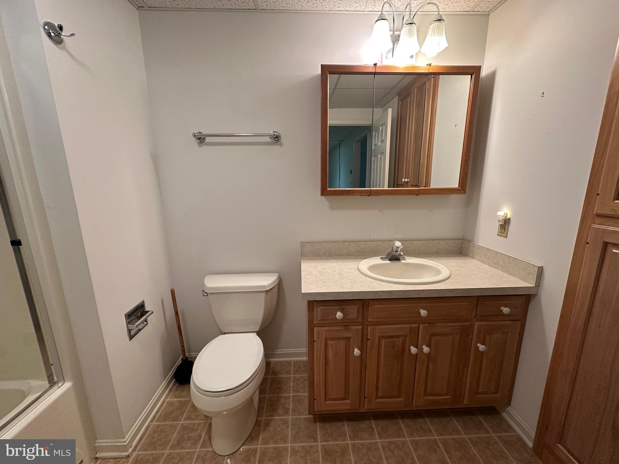 PENN NATIONAL ESTATES - Residential