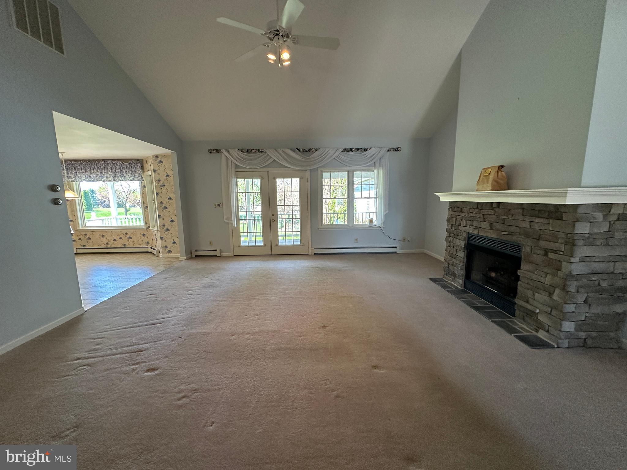 PENN NATIONAL ESTATES - Residential