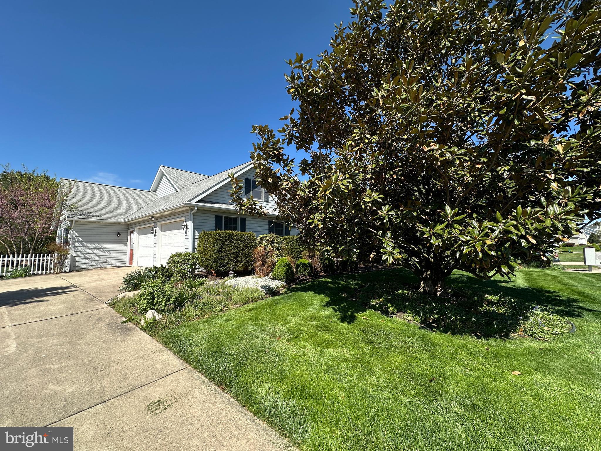 PENN NATIONAL ESTATES - Residential