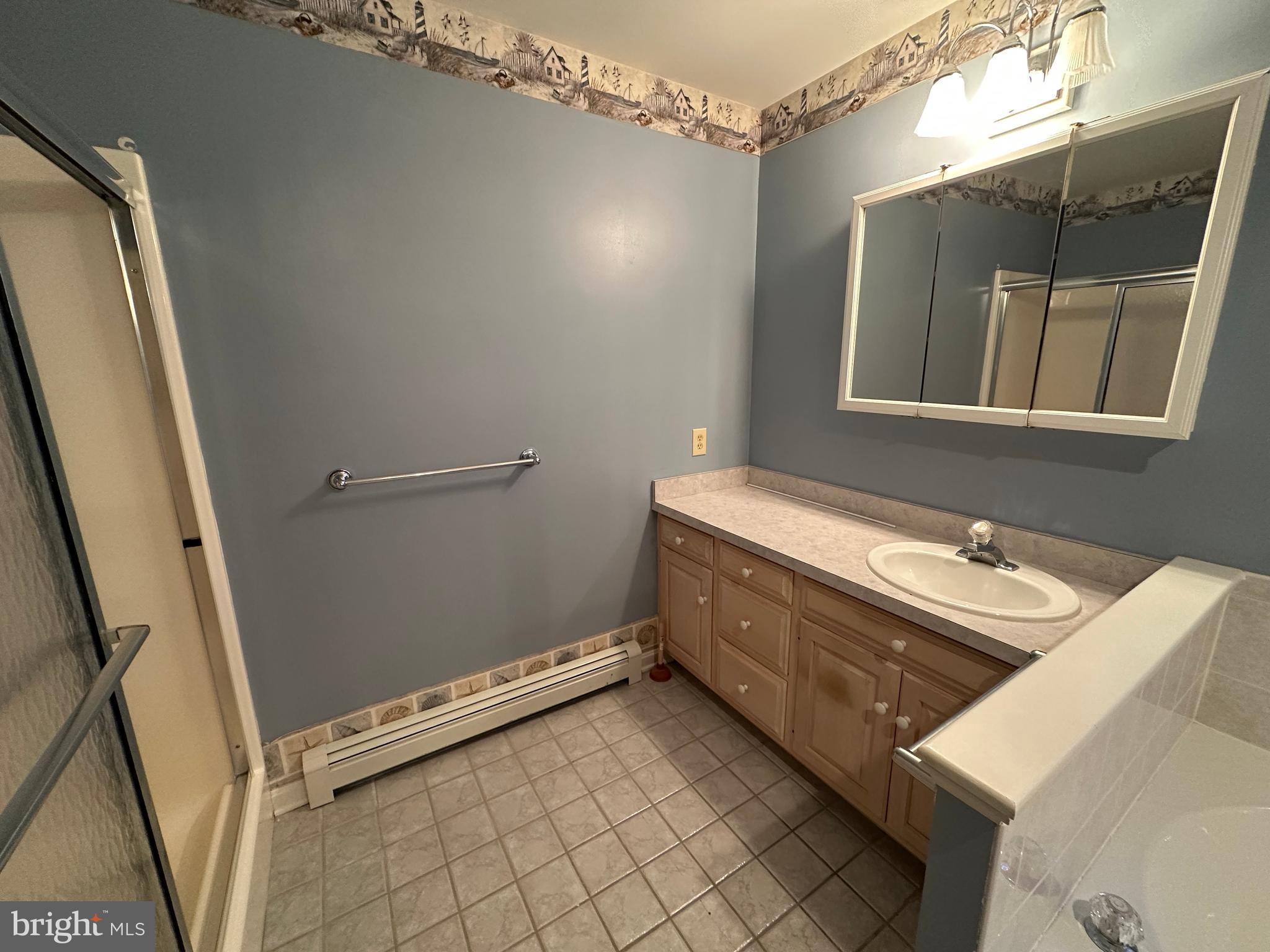 PENN NATIONAL ESTATES - Residential