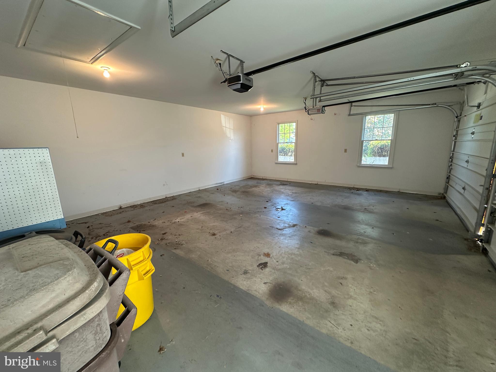 PENN NATIONAL ESTATES - Residential