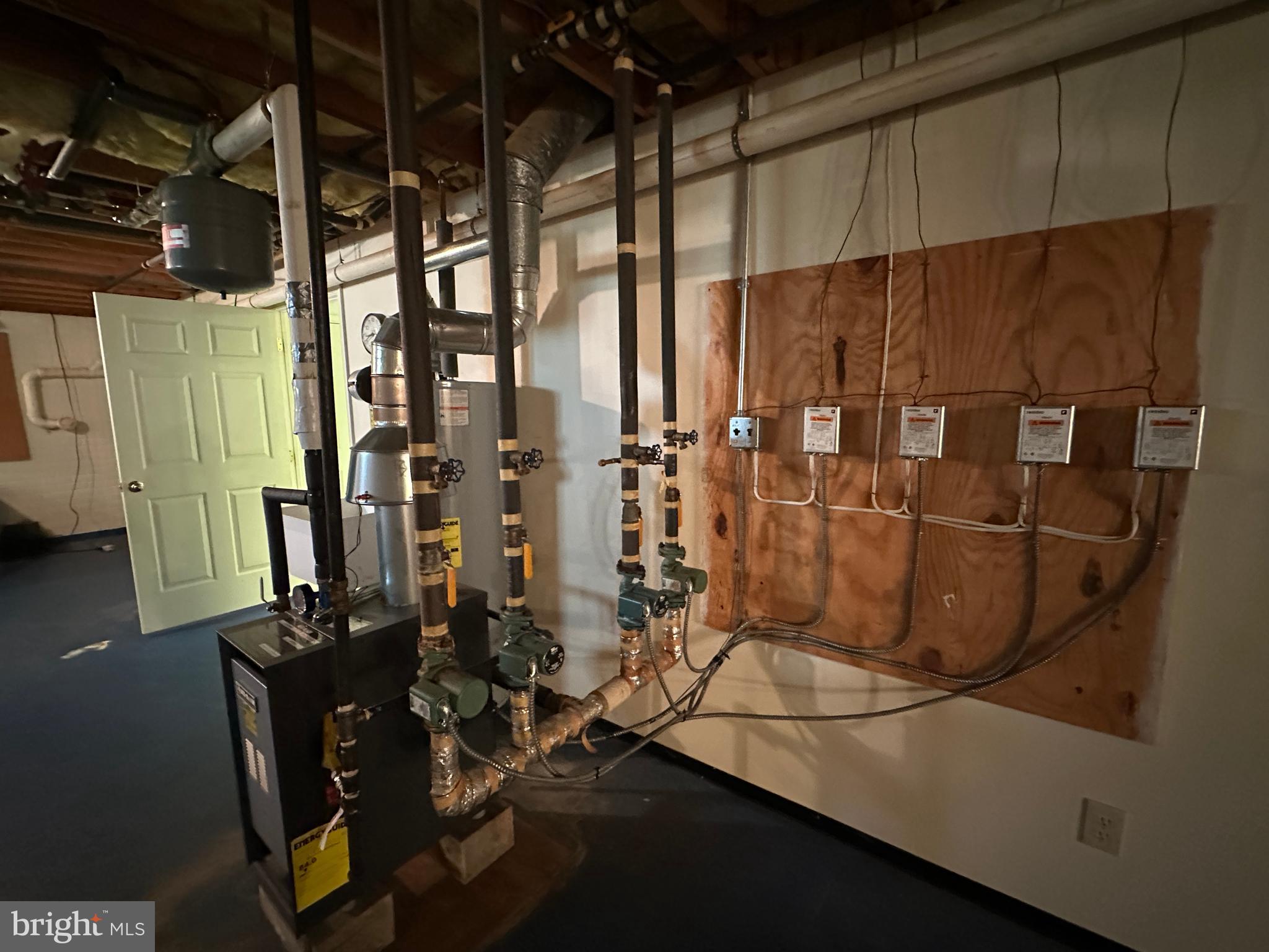 PENN NATIONAL ESTATES - Residential