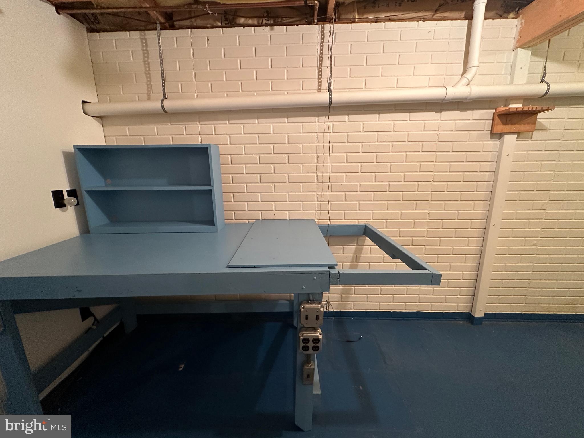 PENN NATIONAL ESTATES - Residential