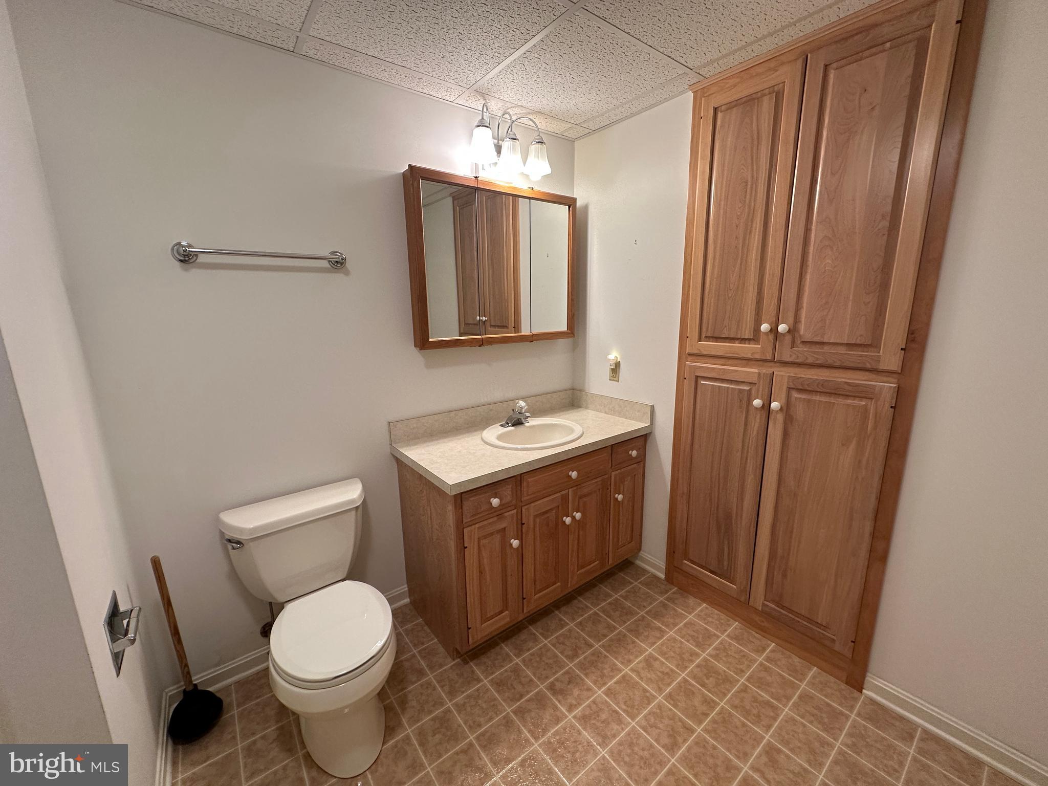 PENN NATIONAL ESTATES - Residential