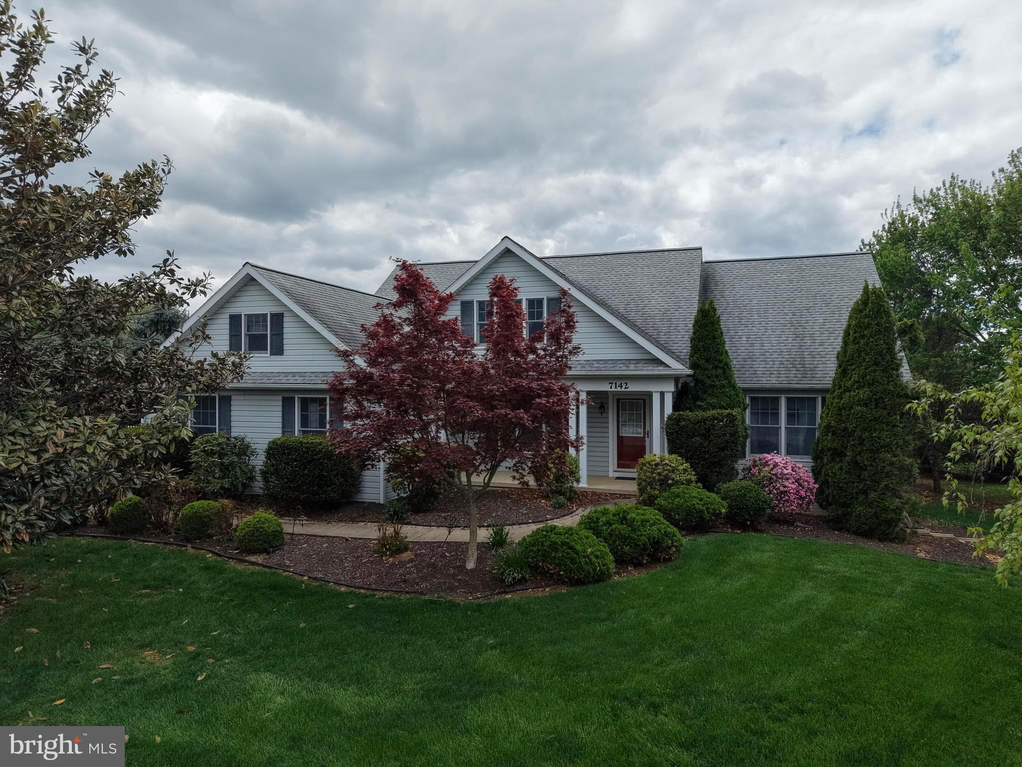 PENN NATIONAL ESTATES - Residential