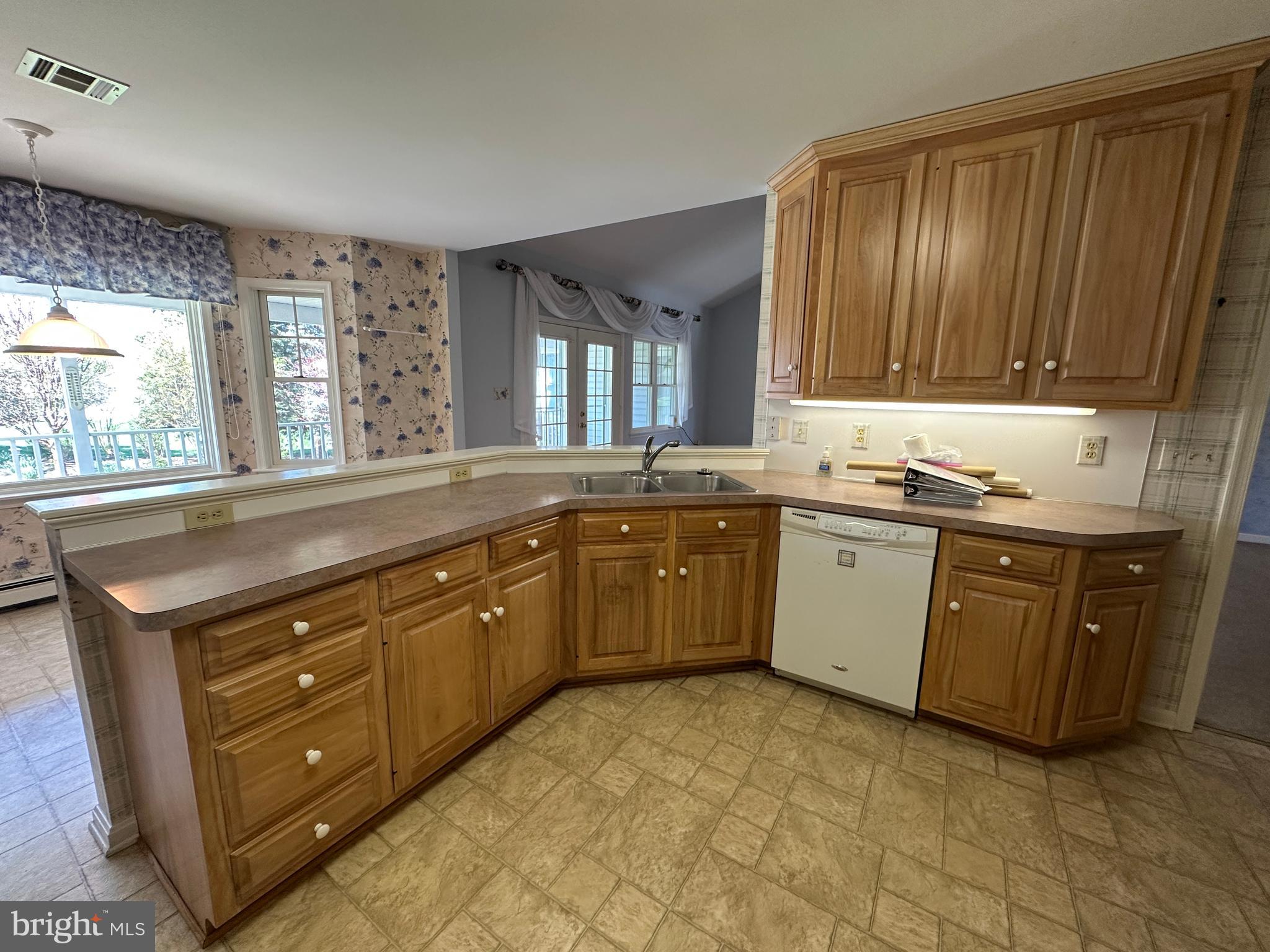 PENN NATIONAL ESTATES - Residential