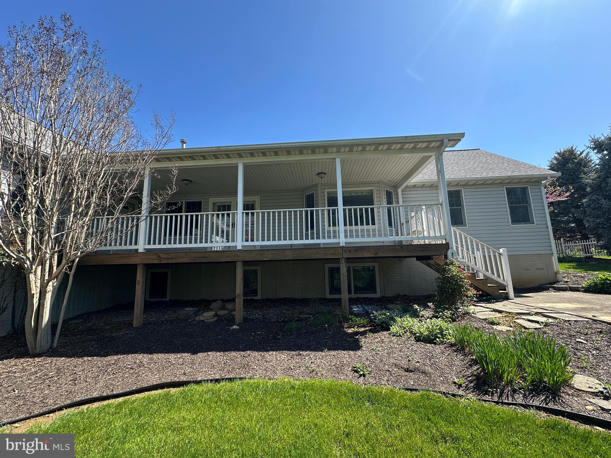 PENN NATIONAL ESTATES - Residential