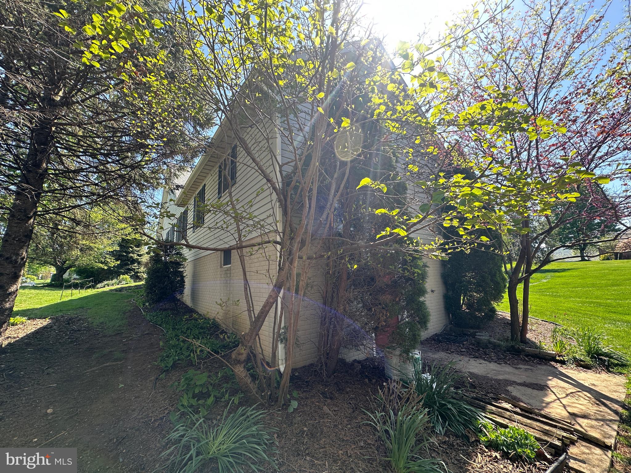 PENN NATIONAL ESTATES - Residential