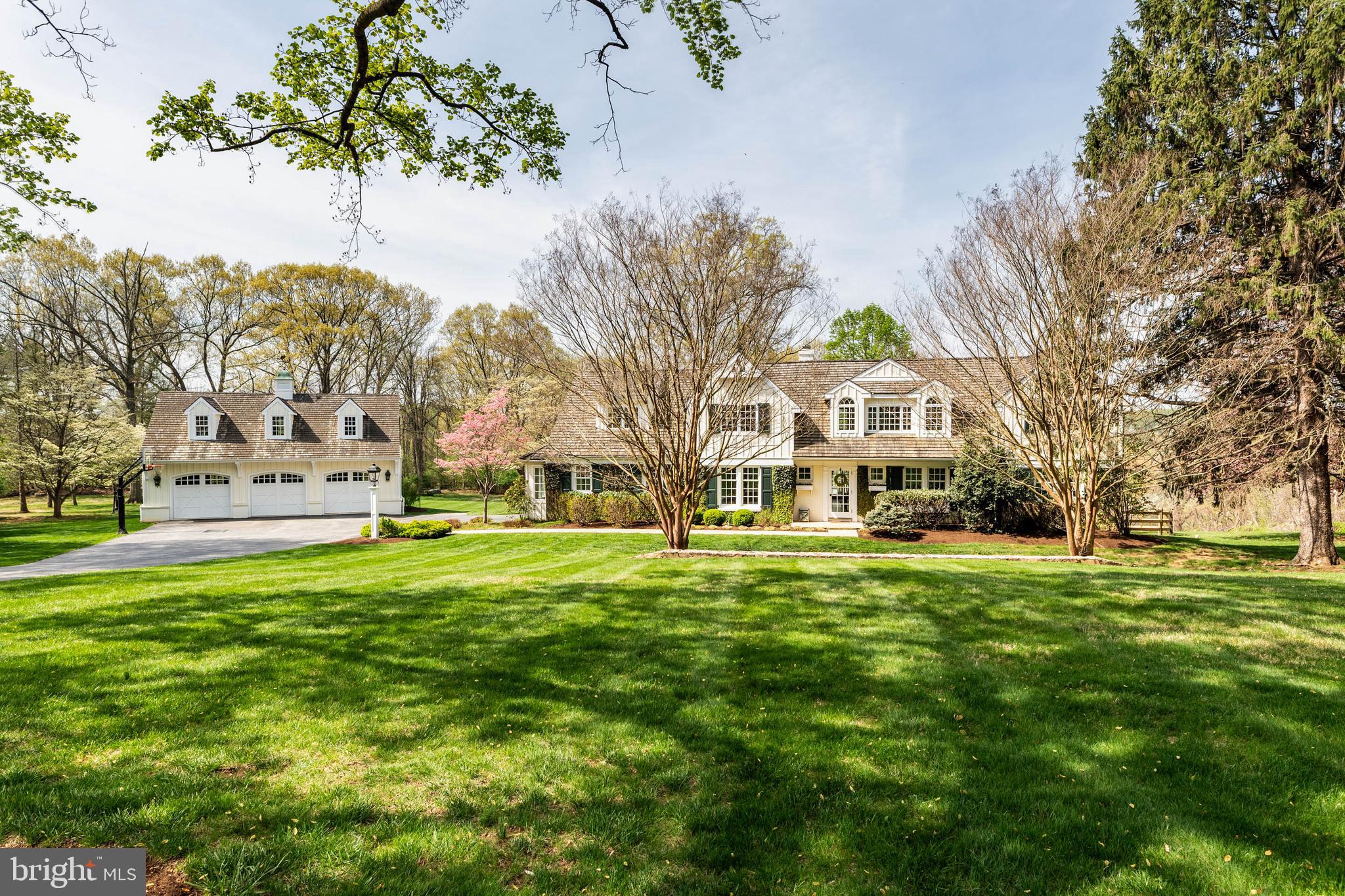 8 RABBIT RUN ROAD