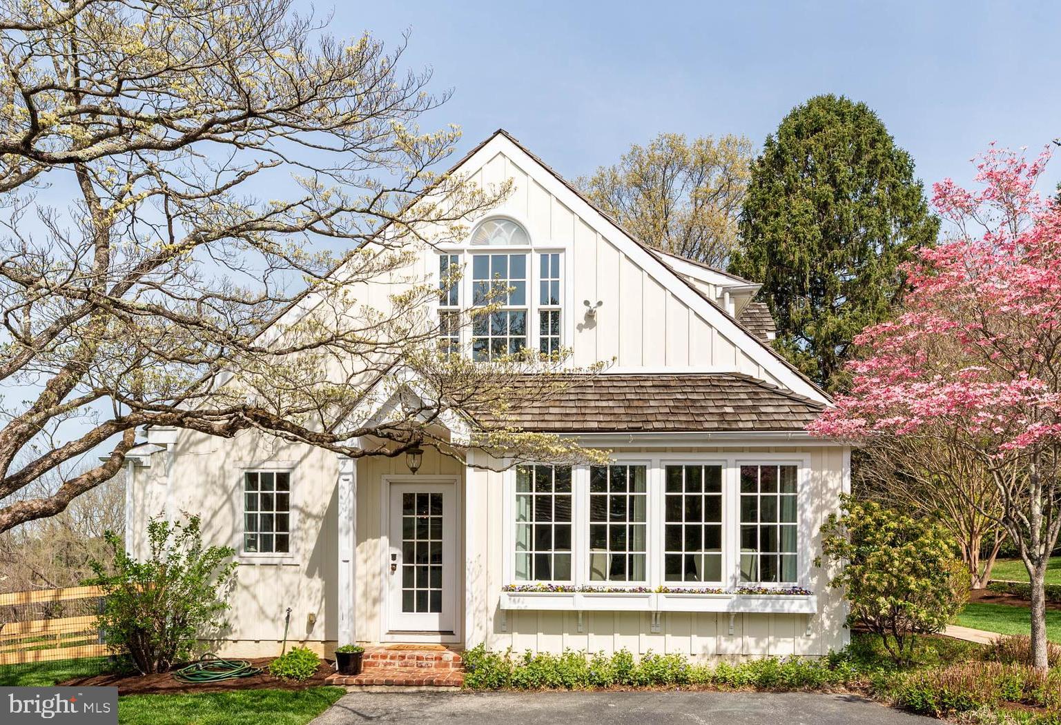 RADNOR HUNT - Residential