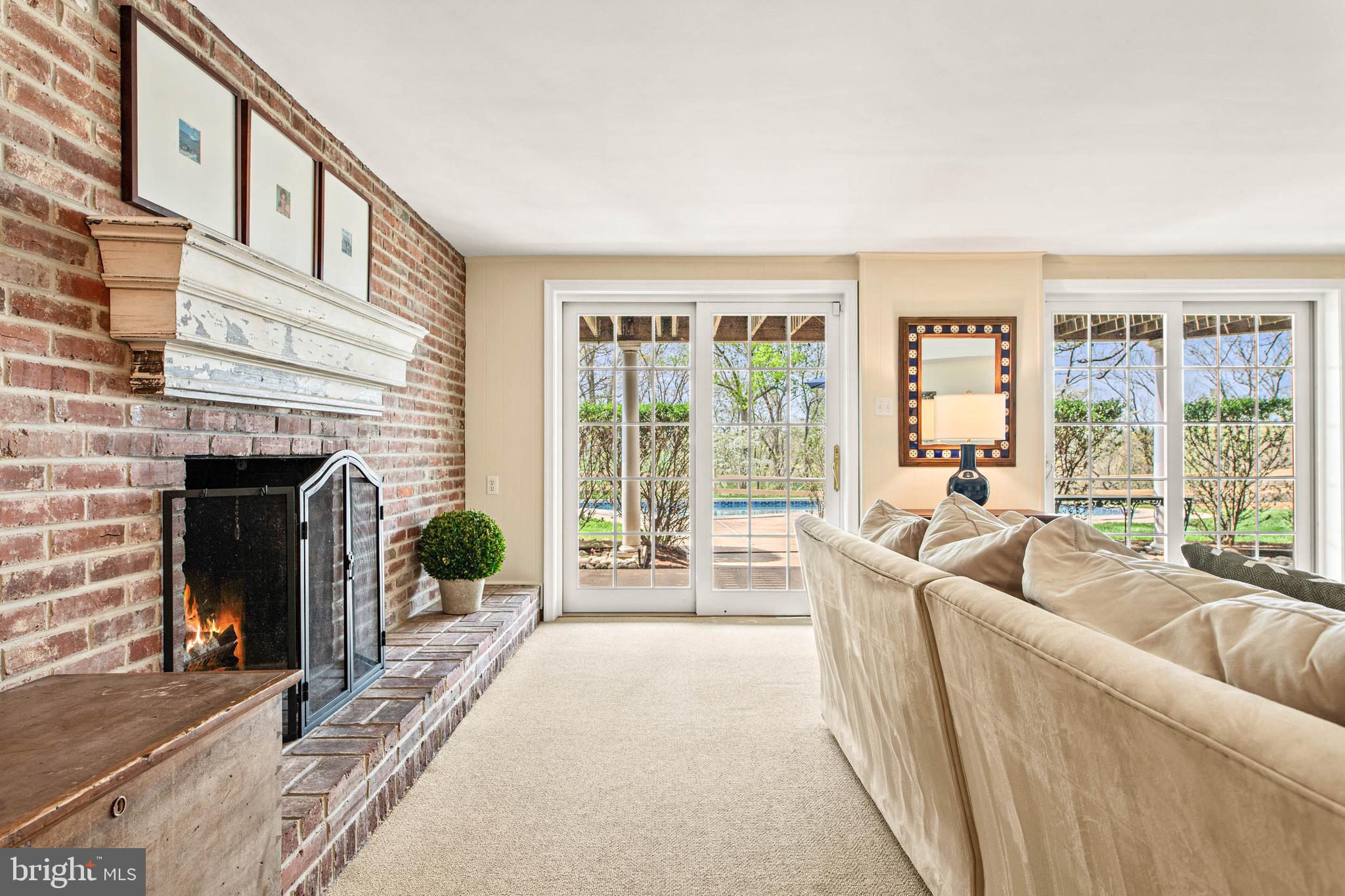 RADNOR HUNT - Residential