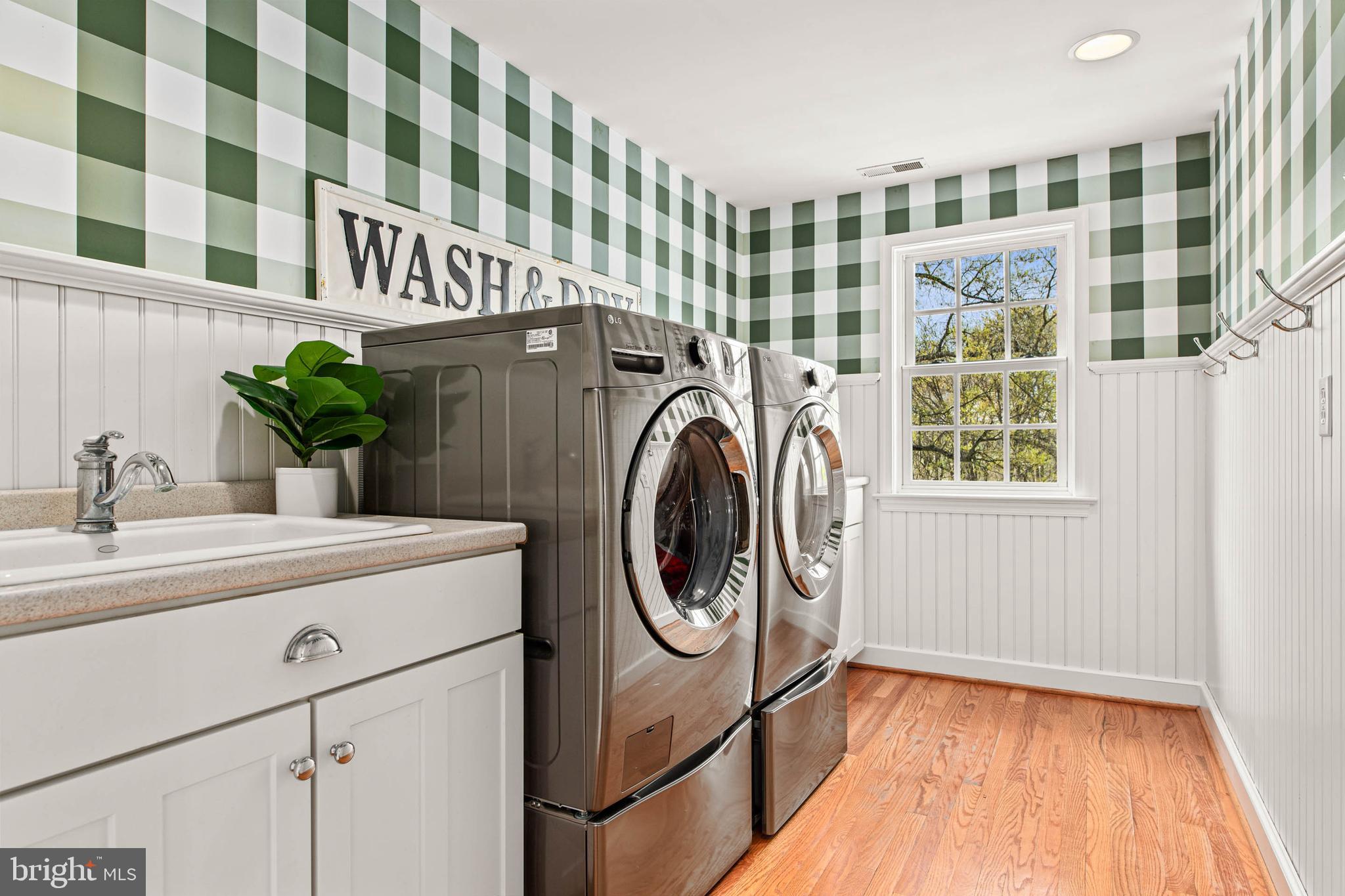 RADNOR HUNT - Residential