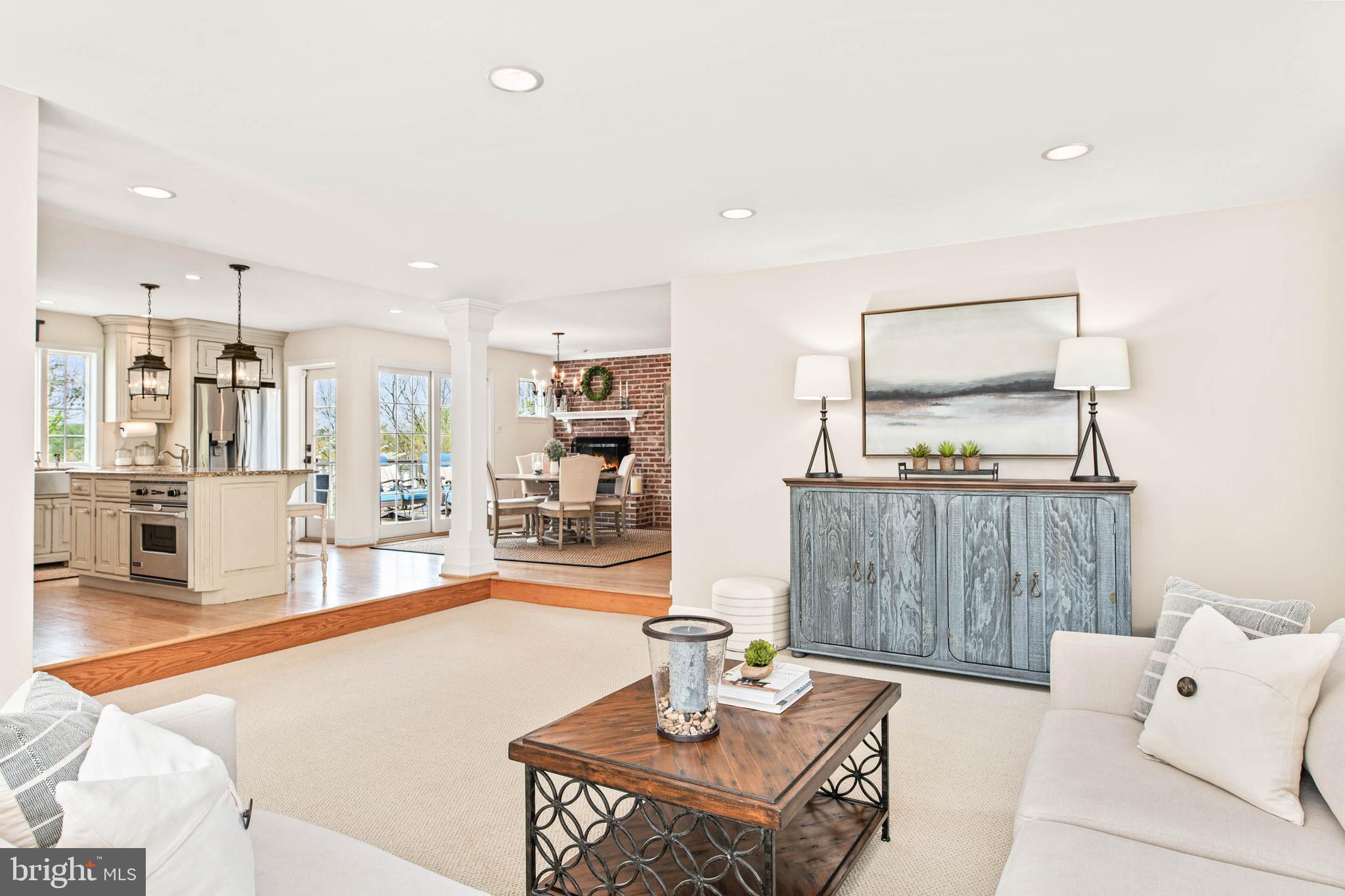 RADNOR HUNT - Residential