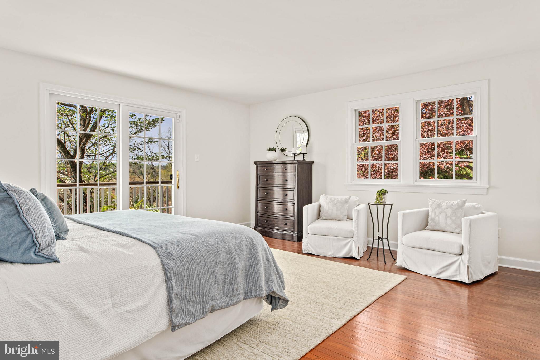 RADNOR HUNT - Residential