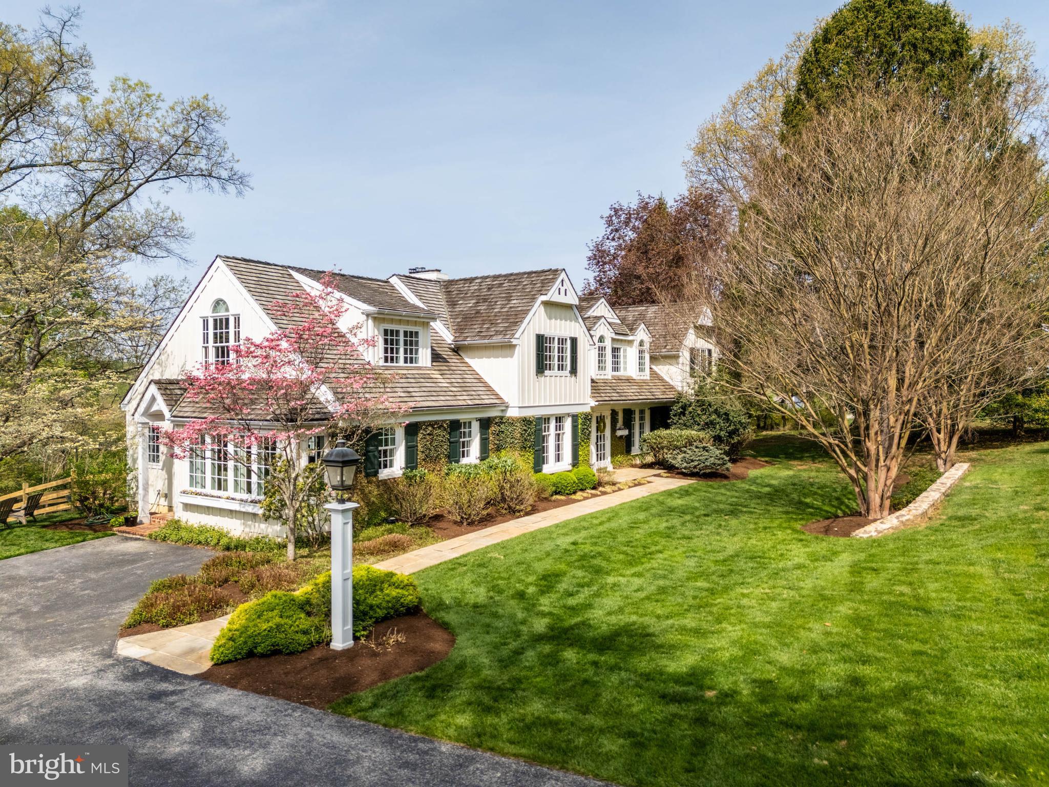 8 RABBIT RUN ROAD