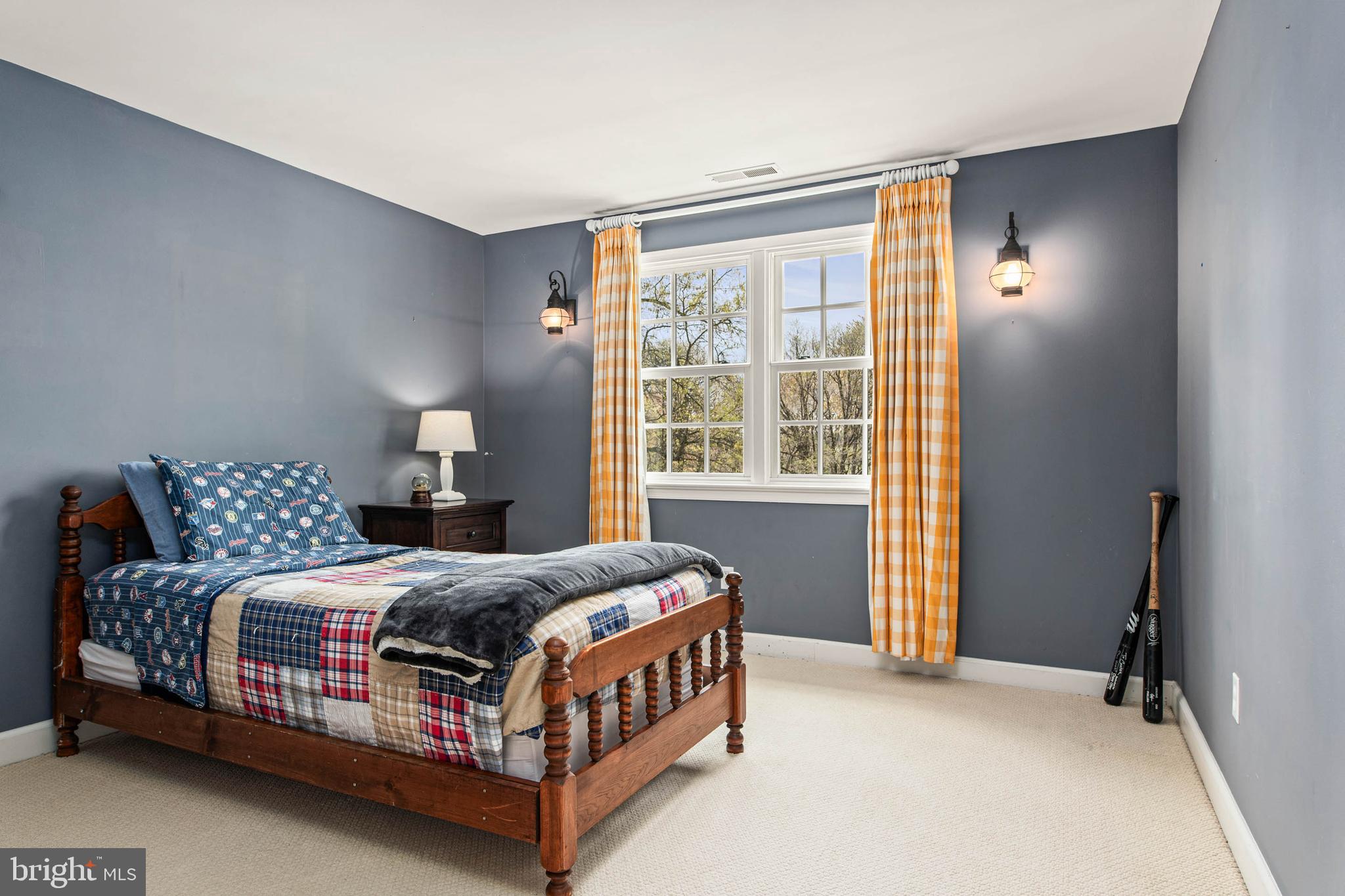 RADNOR HUNT - Residential