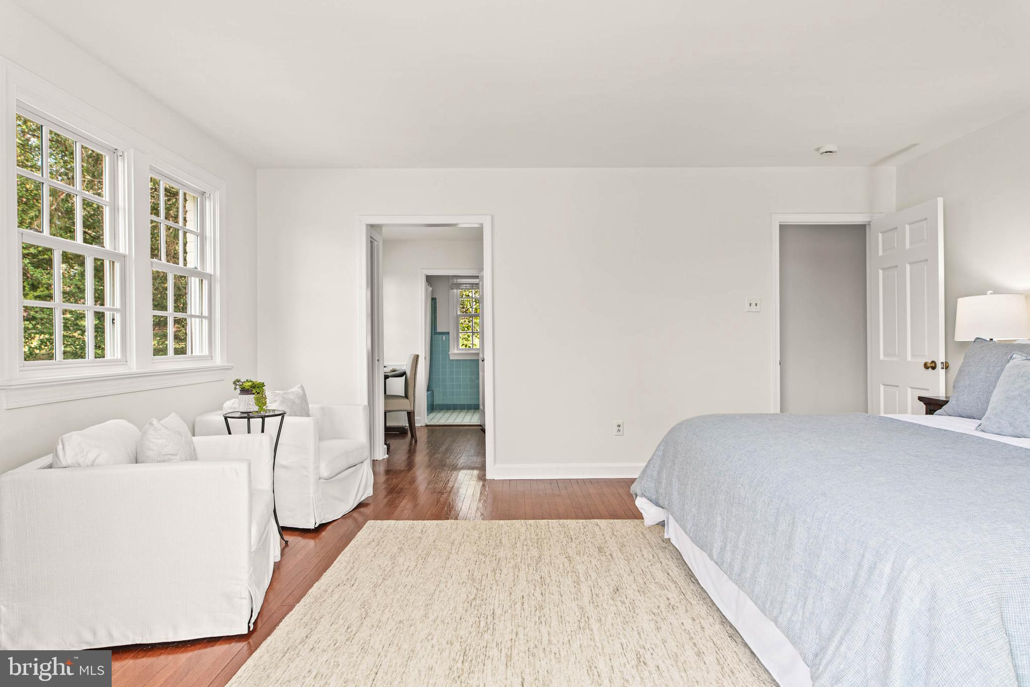 RADNOR HUNT - Residential