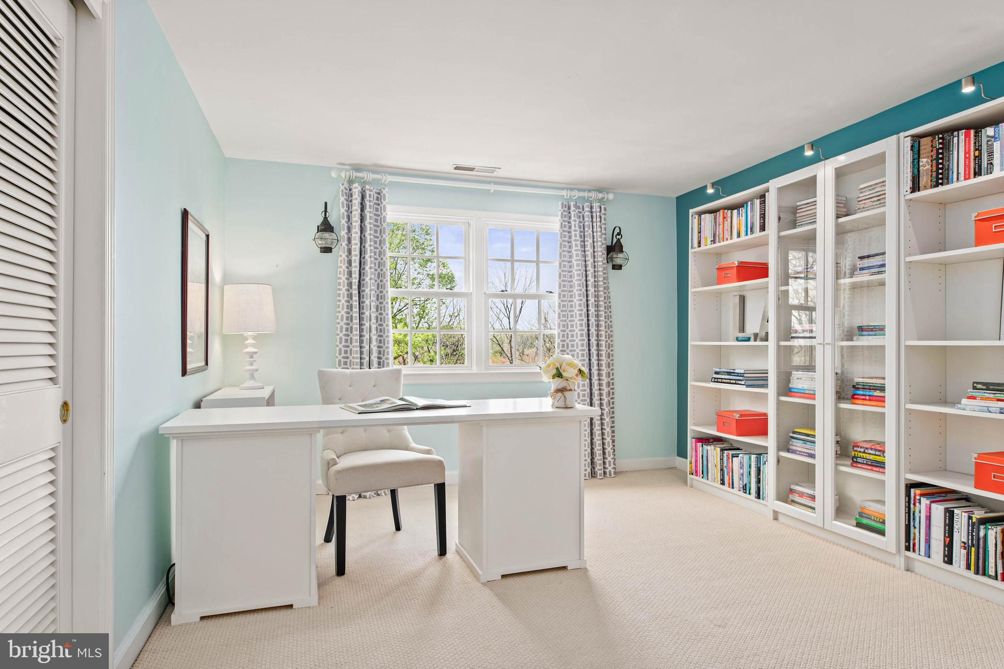 RADNOR HUNT - Residential