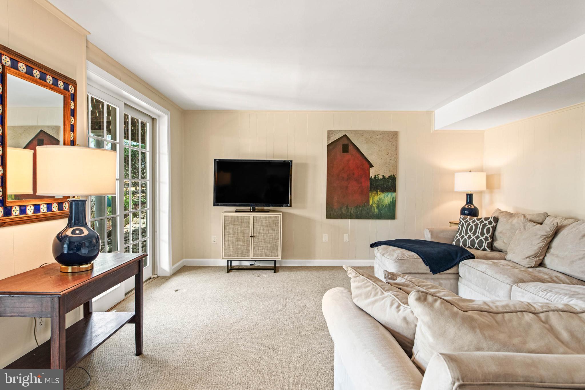 RADNOR HUNT - Residential