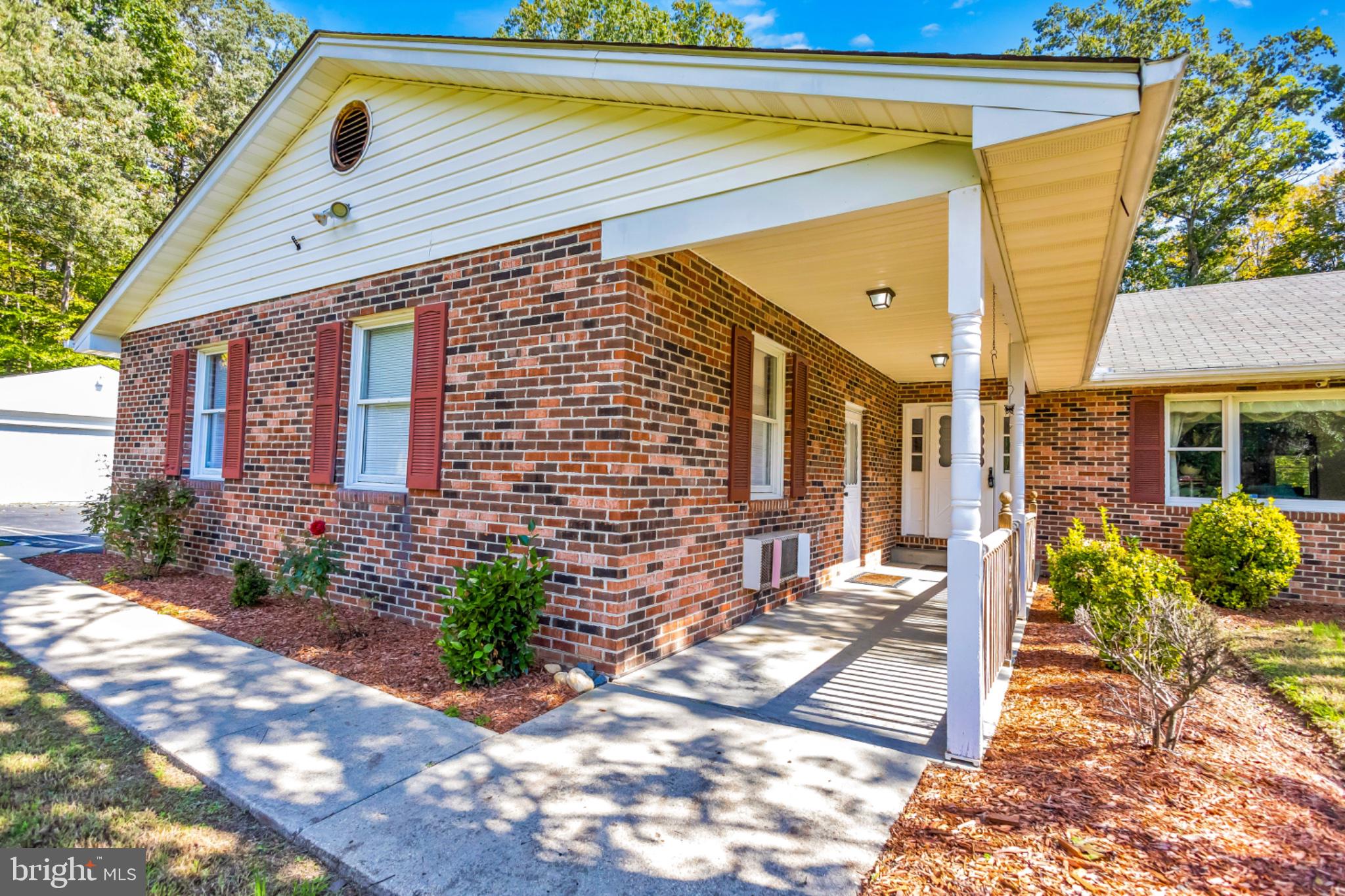 37995 MOHAWK DRIVE