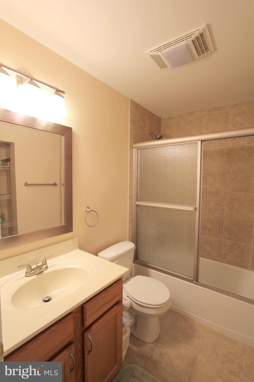 DAHLIA PARK OF WILDEWOOD - Residential Lease