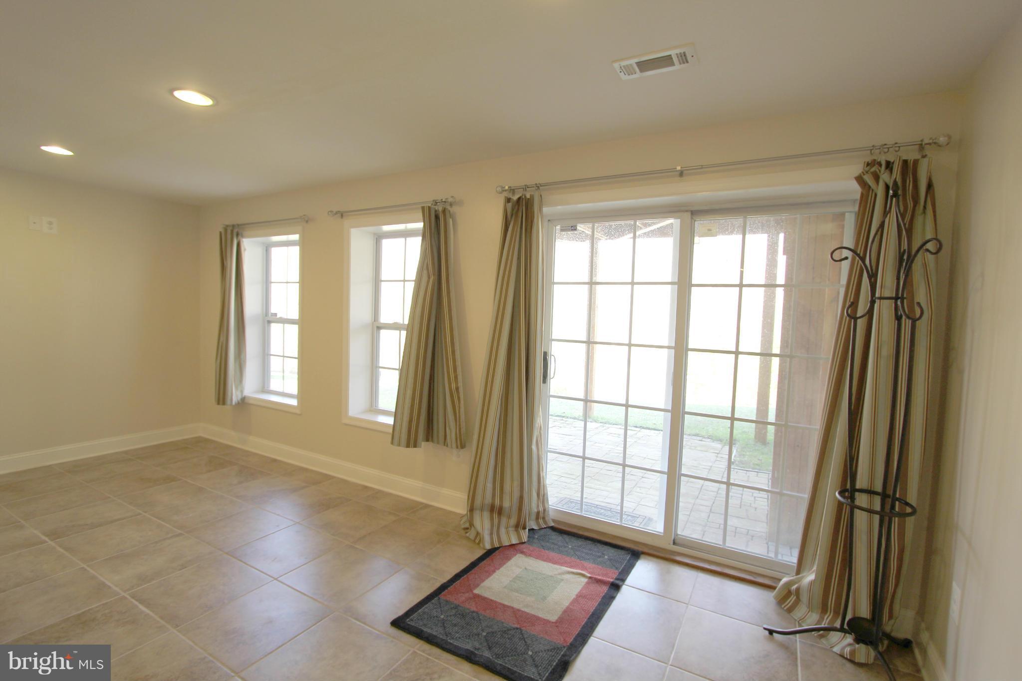 DAHLIA PARK OF WILDEWOOD - Residential Lease