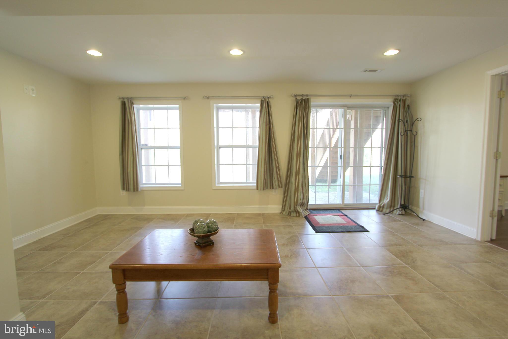 DAHLIA PARK OF WILDEWOOD - Residential Lease