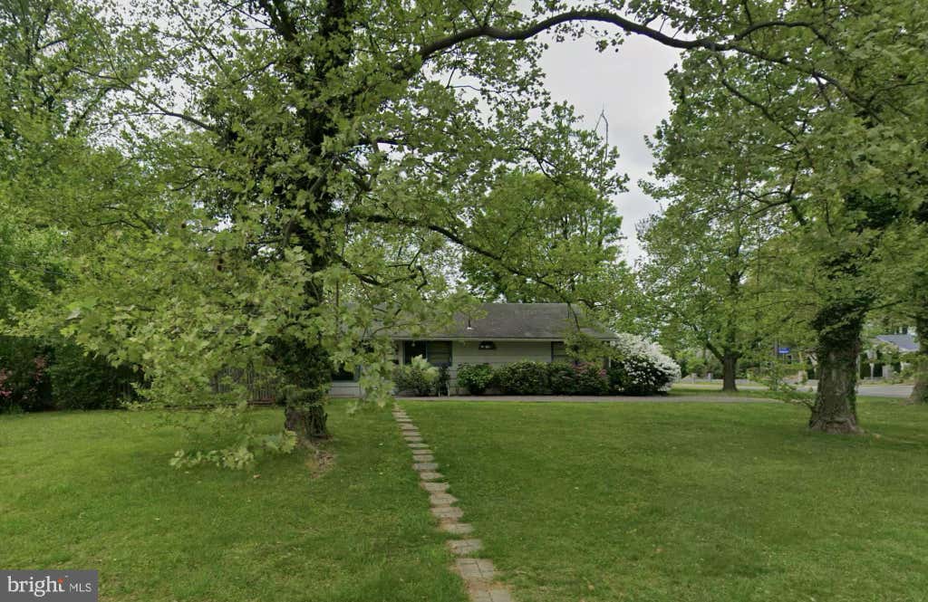 Photo of 7117 Oak Ridge Road, FALLS CHURCH, VA 22042 (MLS # VAFX2329244)