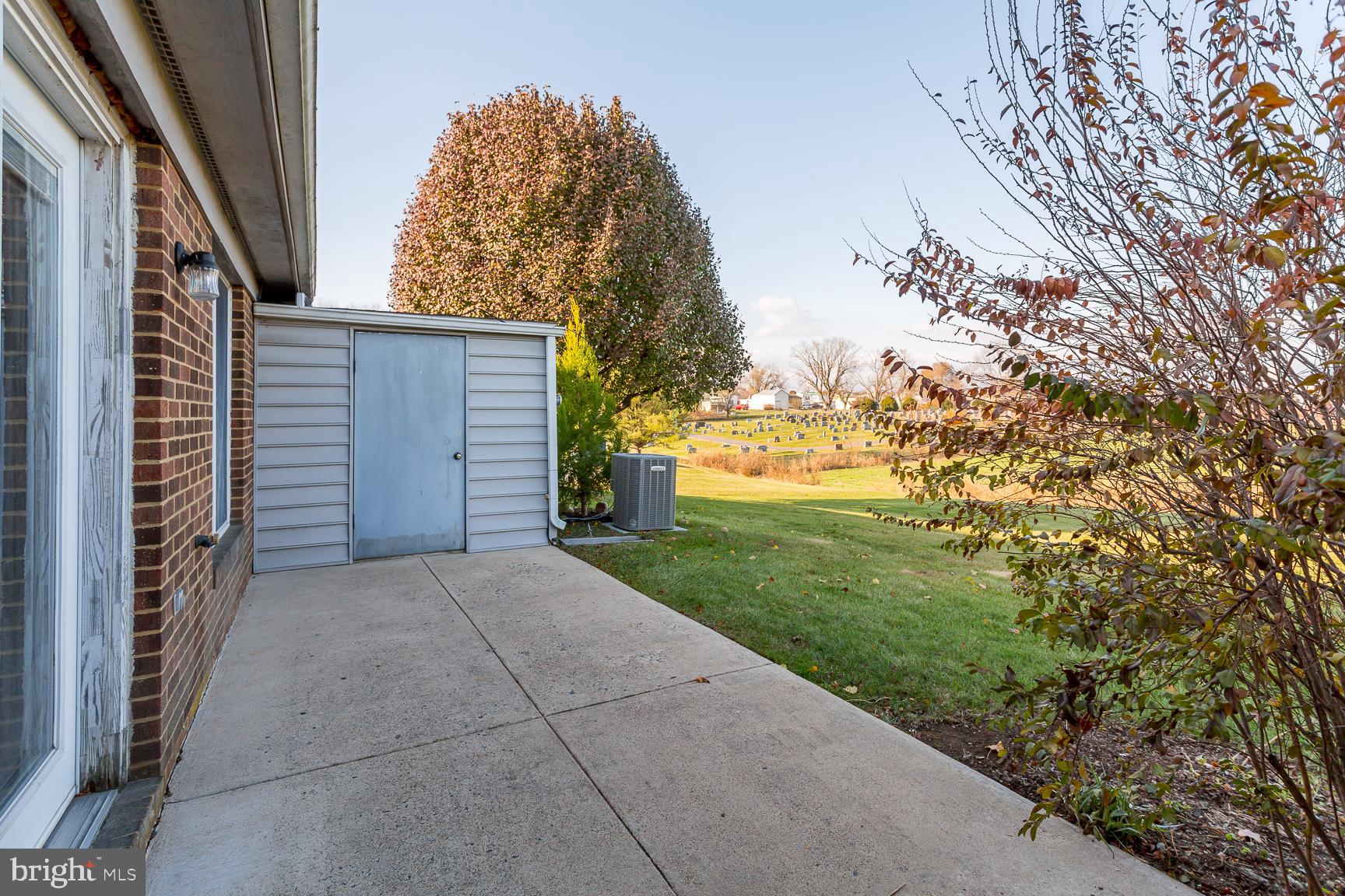 FAIRWAY VIEW ESTATES - Residential