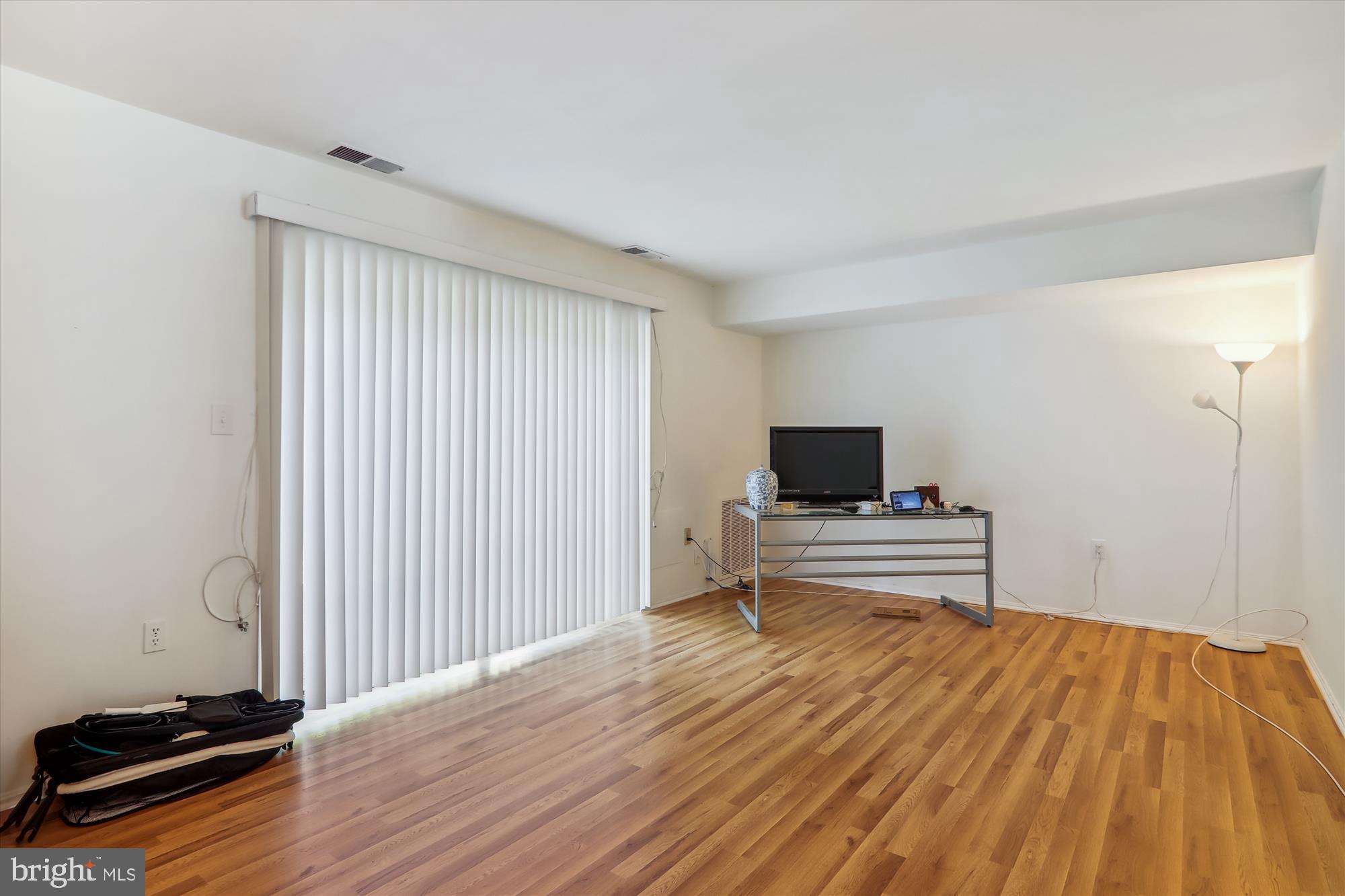 REGENT SQUARE - Residential