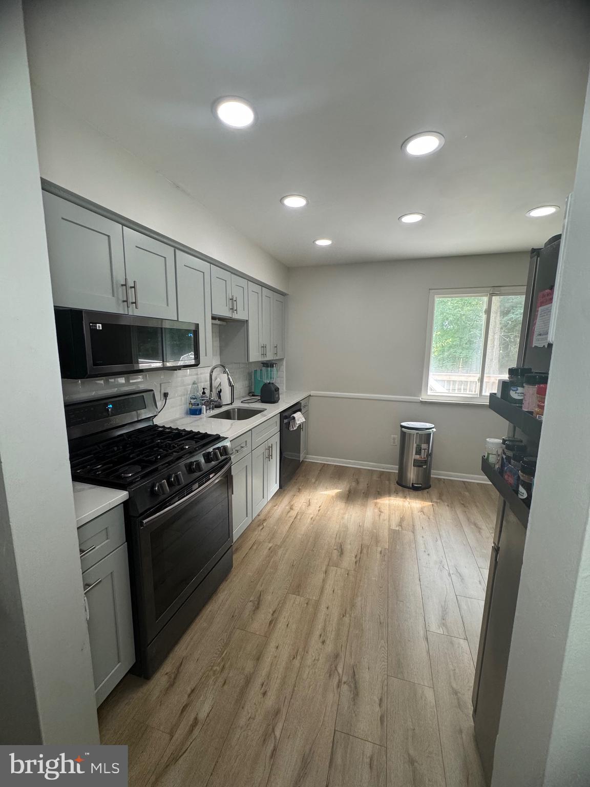 PARKE WEST - Residential Lease