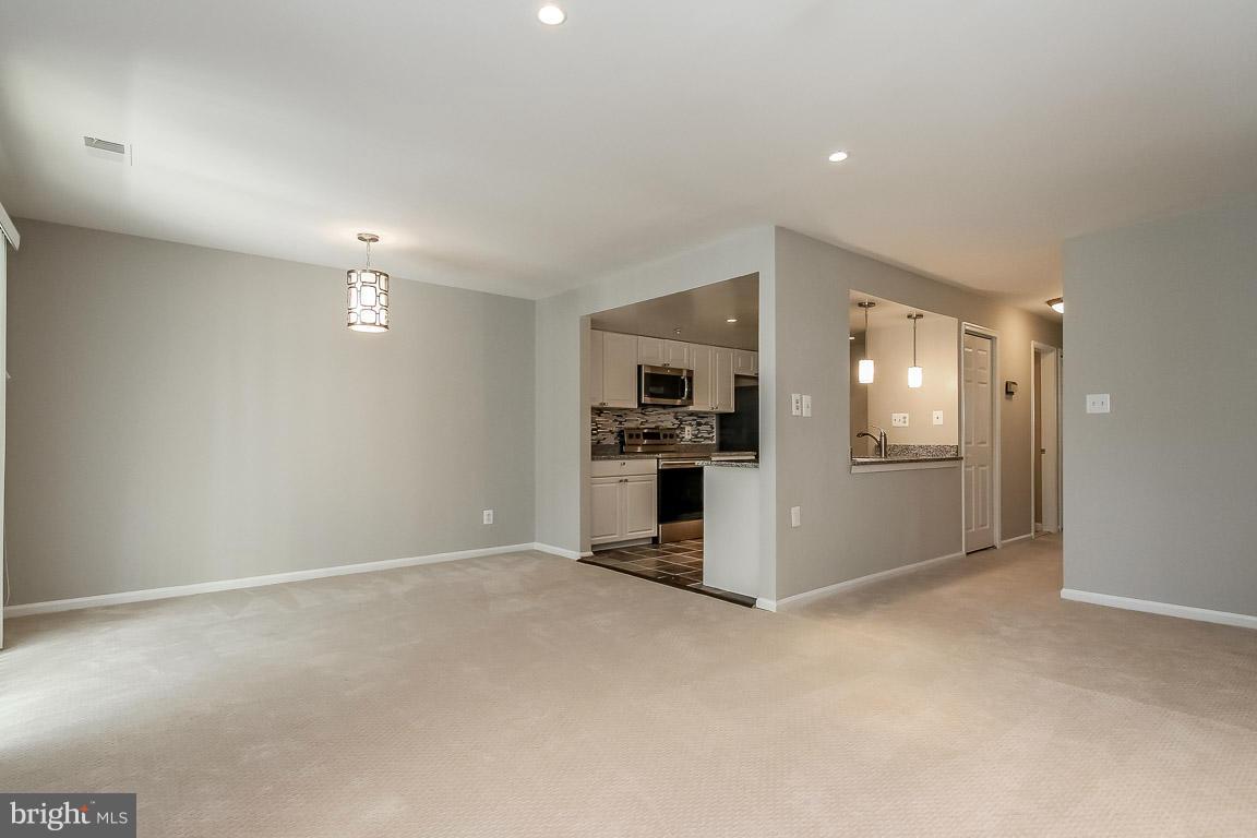 GRAYS POINTE - Residential