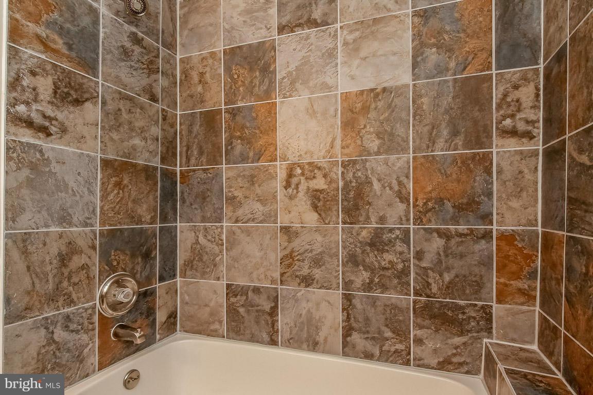 GRAYS POINTE - Residential