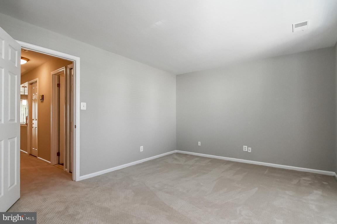 GRAYS POINTE - Residential