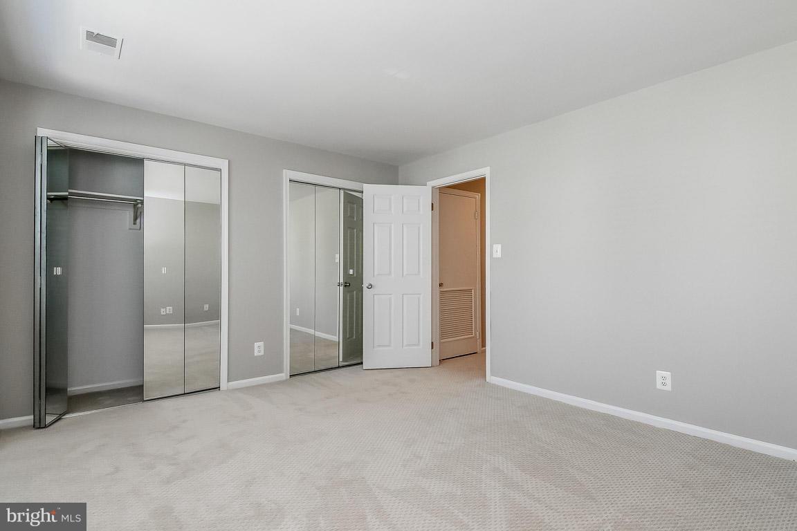 GRAYS POINTE - Residential