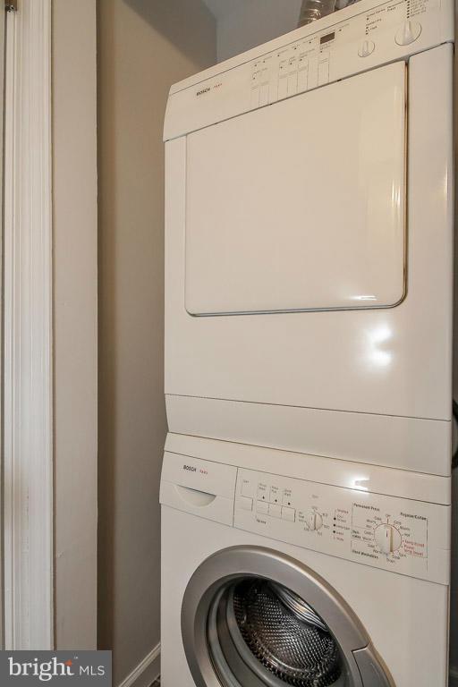 GRAYS POINTE - Residential