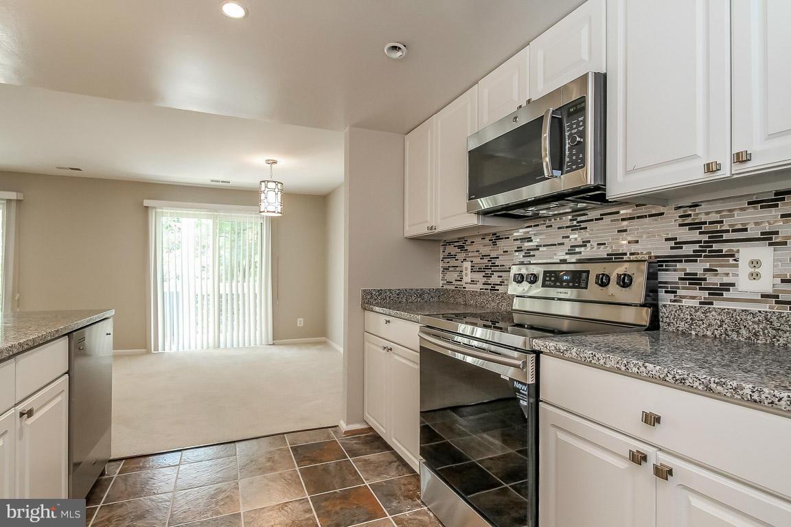 GRAYS POINTE - Residential