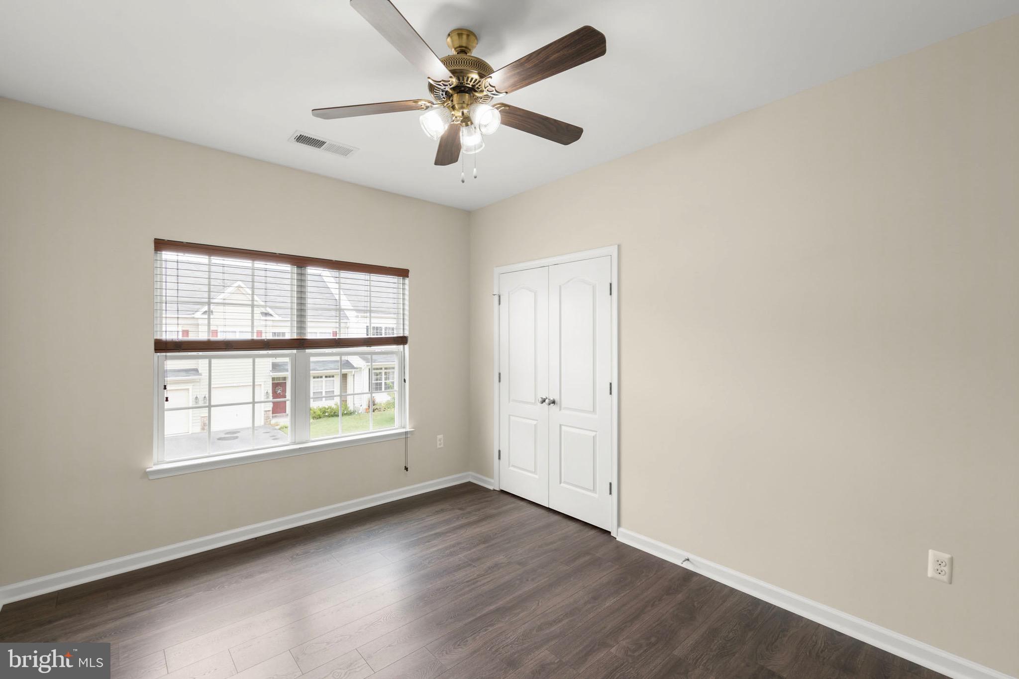 WAKELAND MANOR - Residential