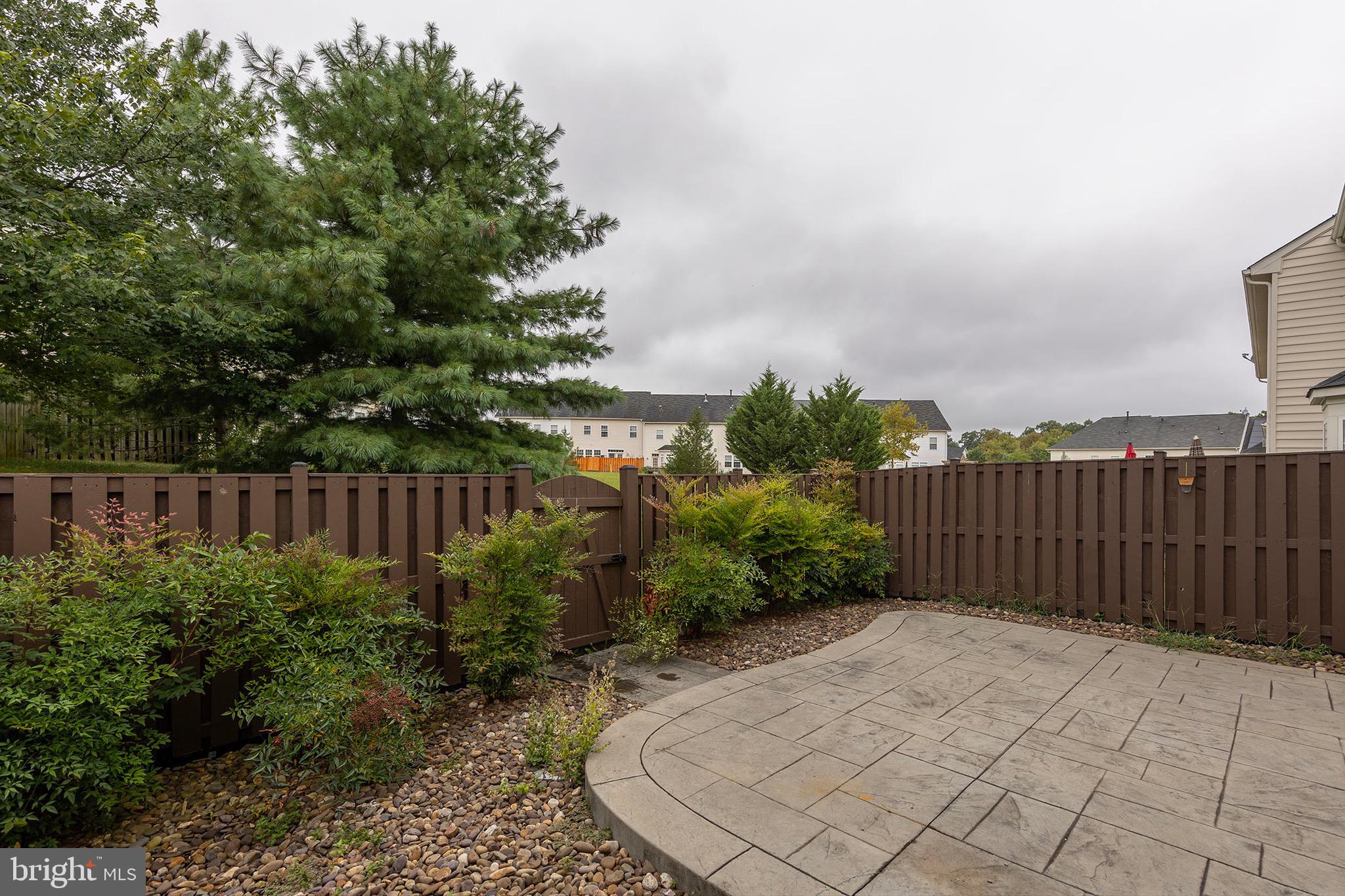 WAKELAND MANOR - Residential