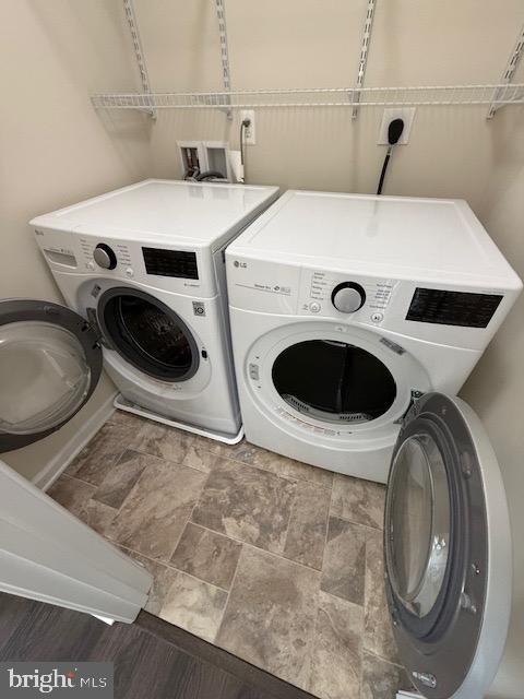 WAKELAND MANOR - Residential