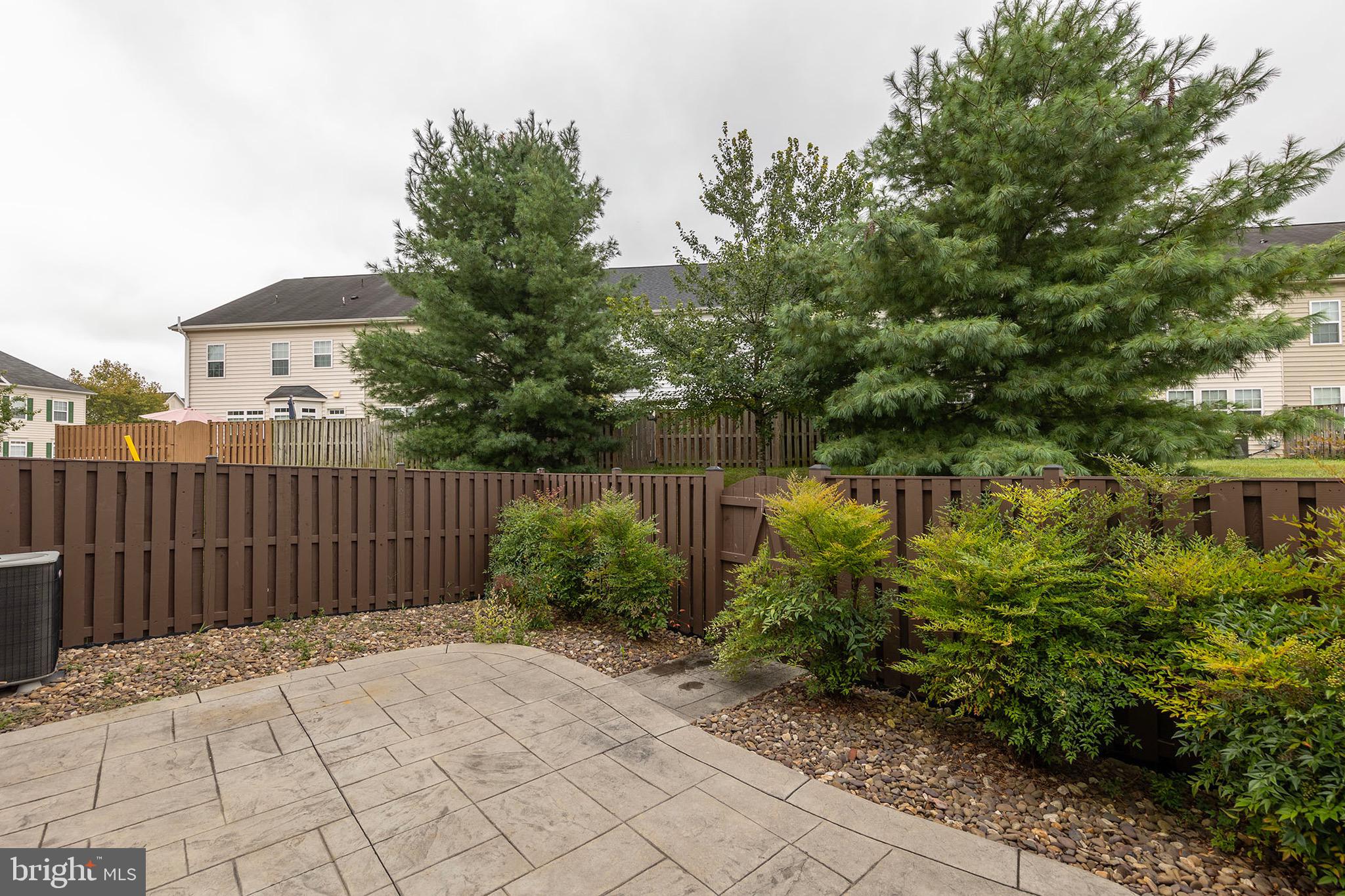 WAKELAND MANOR - Residential