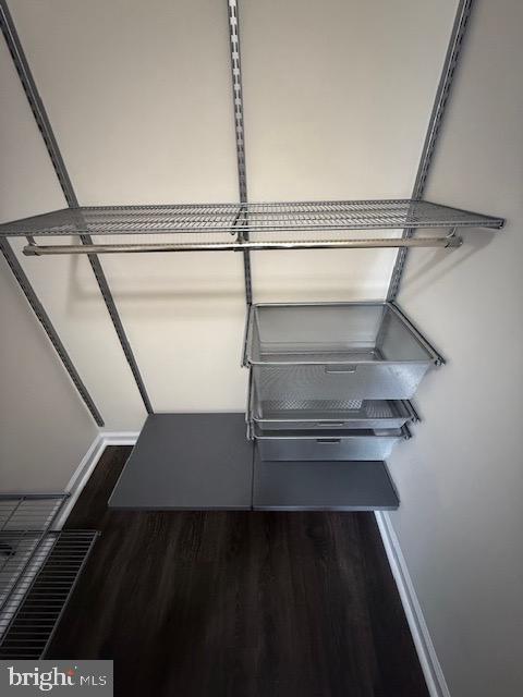 WAKELAND MANOR - Residential