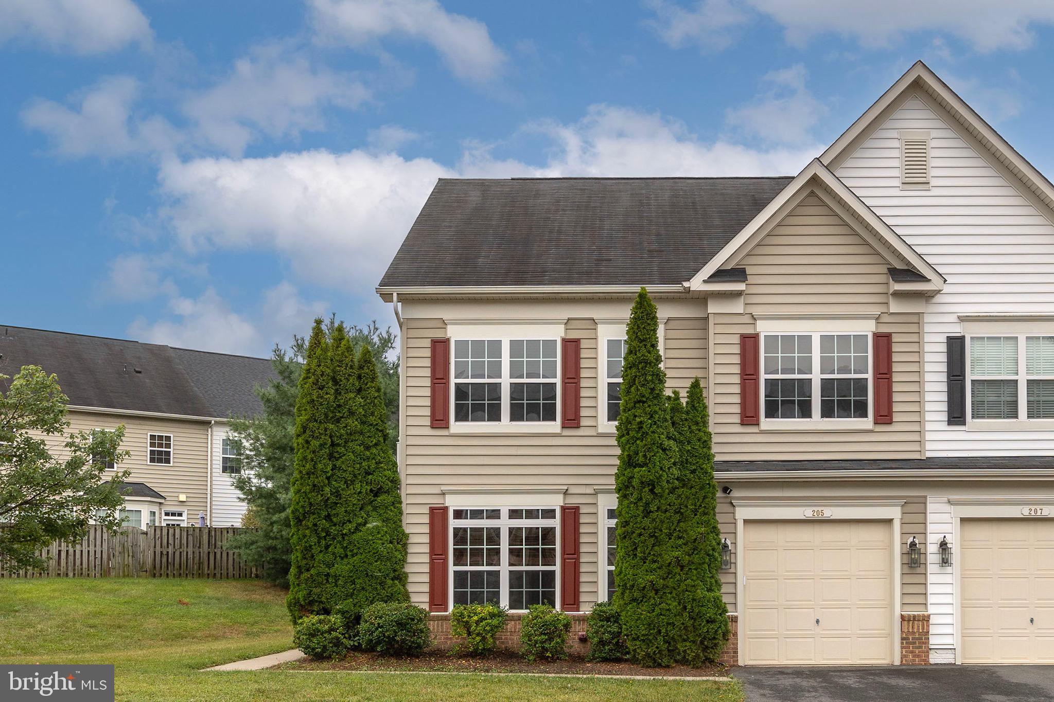 205 KINTYRE LANE