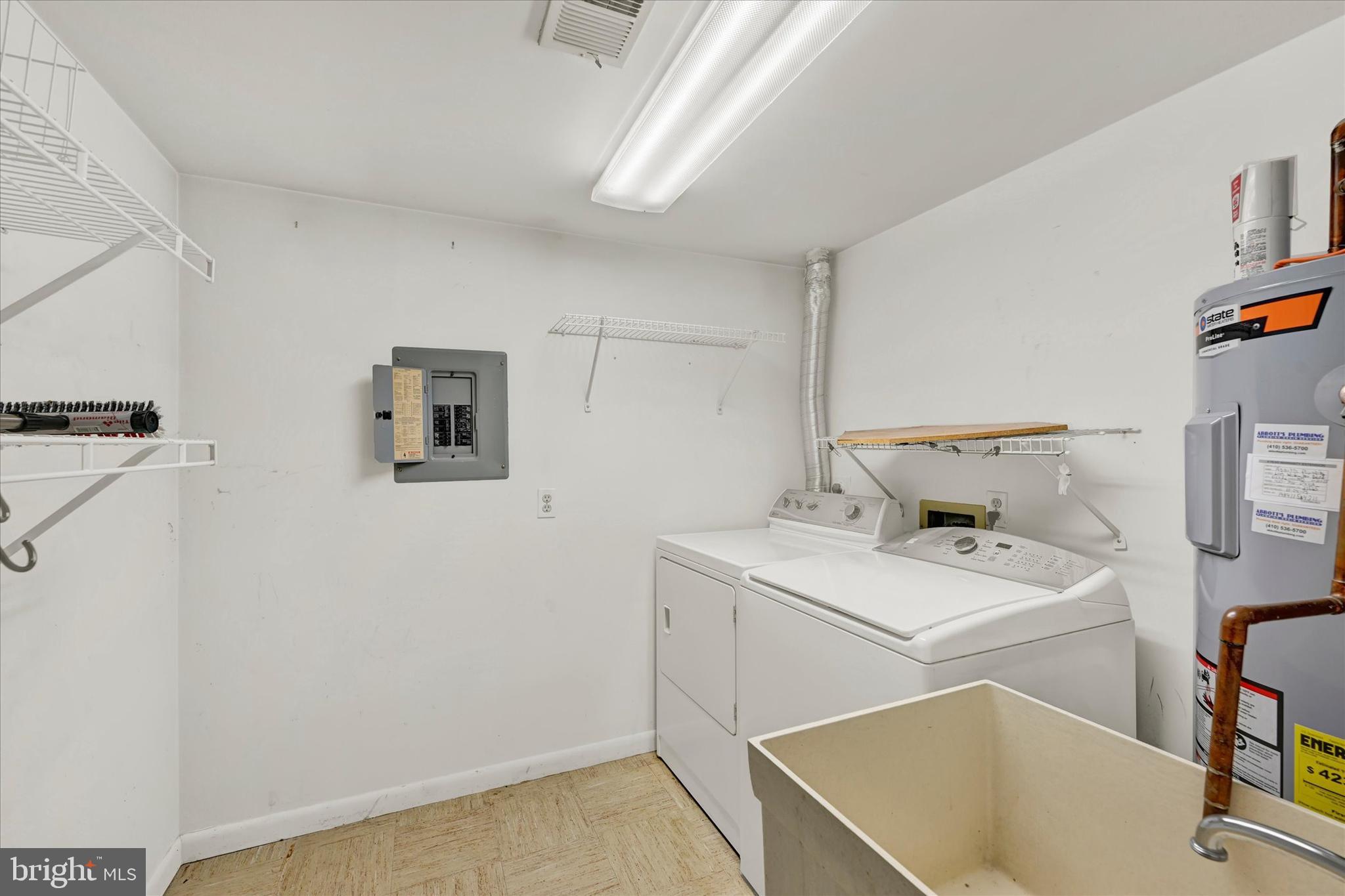 STAPLETON COURT GARDEN - Residential