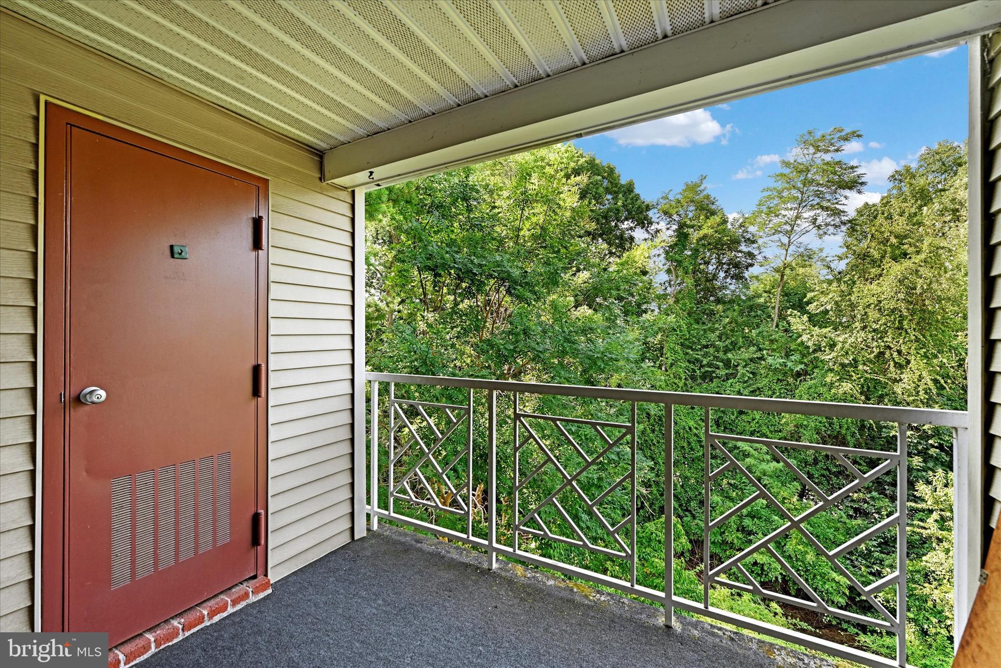 STAPLETON COURT GARDEN - Residential