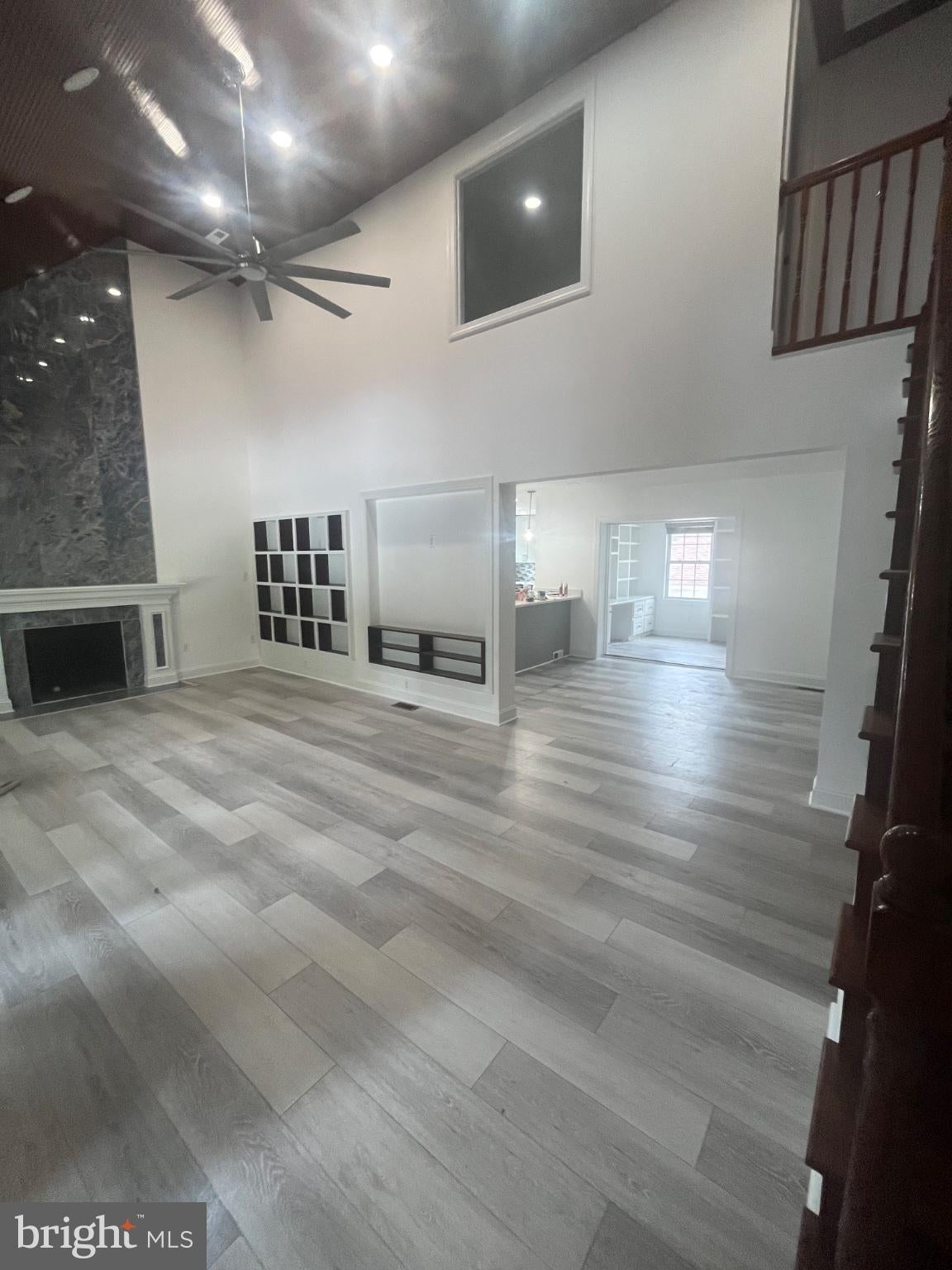 2836 CEDAR LANE